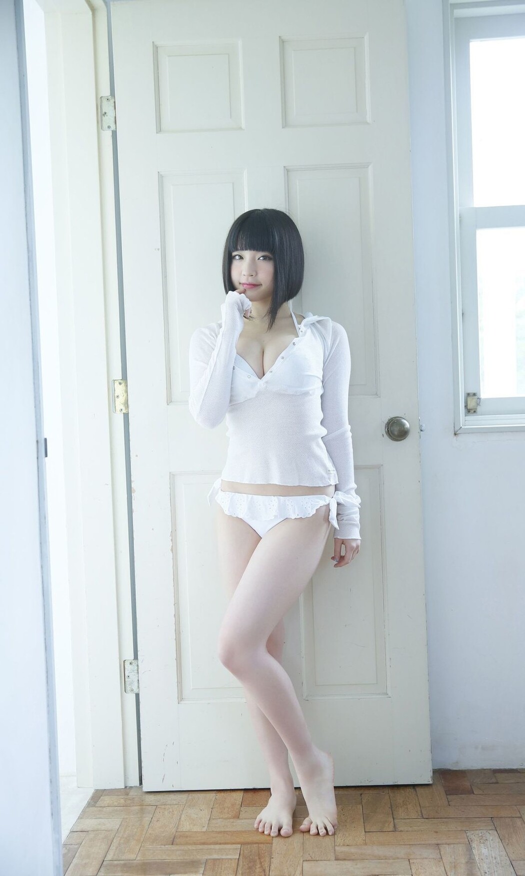 Weekly Photobook 2016-07-29 Nagi Nemoto 根本凪 – Plastic Doll In Love