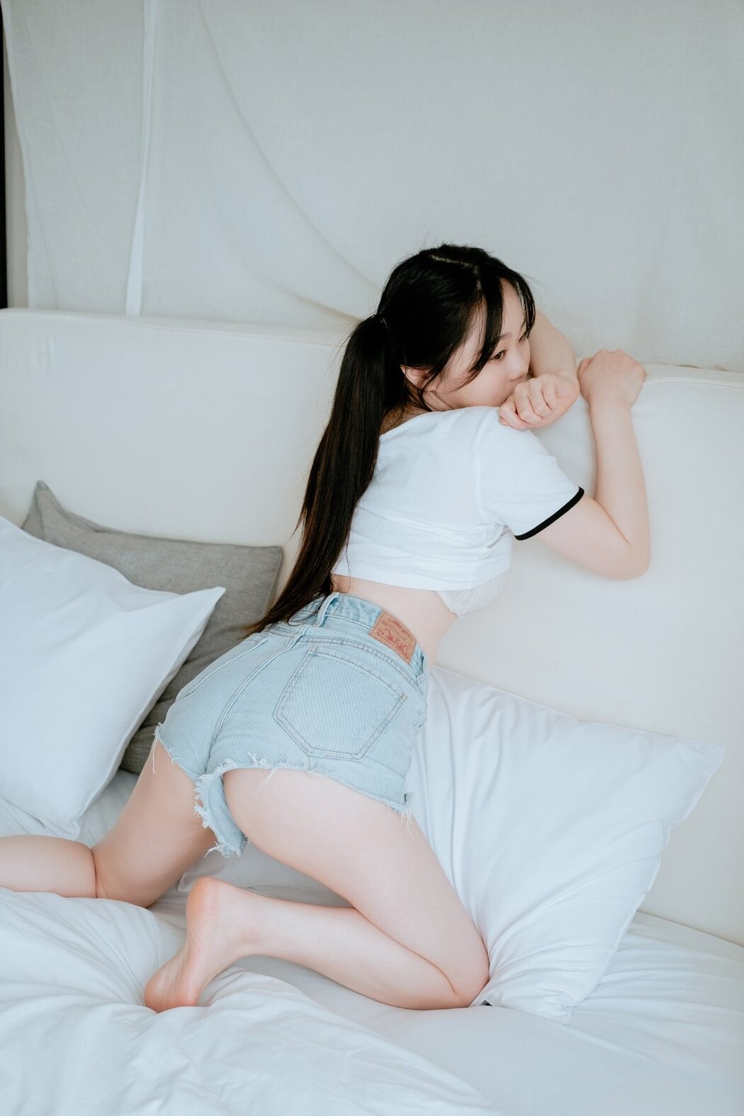 PUSSYLET Vol.54 SUYEON No.9 – First Time