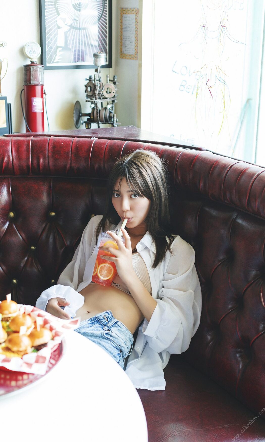 Weekly Photobook 2022-05-23 Asuka Kawazu 川津明日香 – It’s NEW
