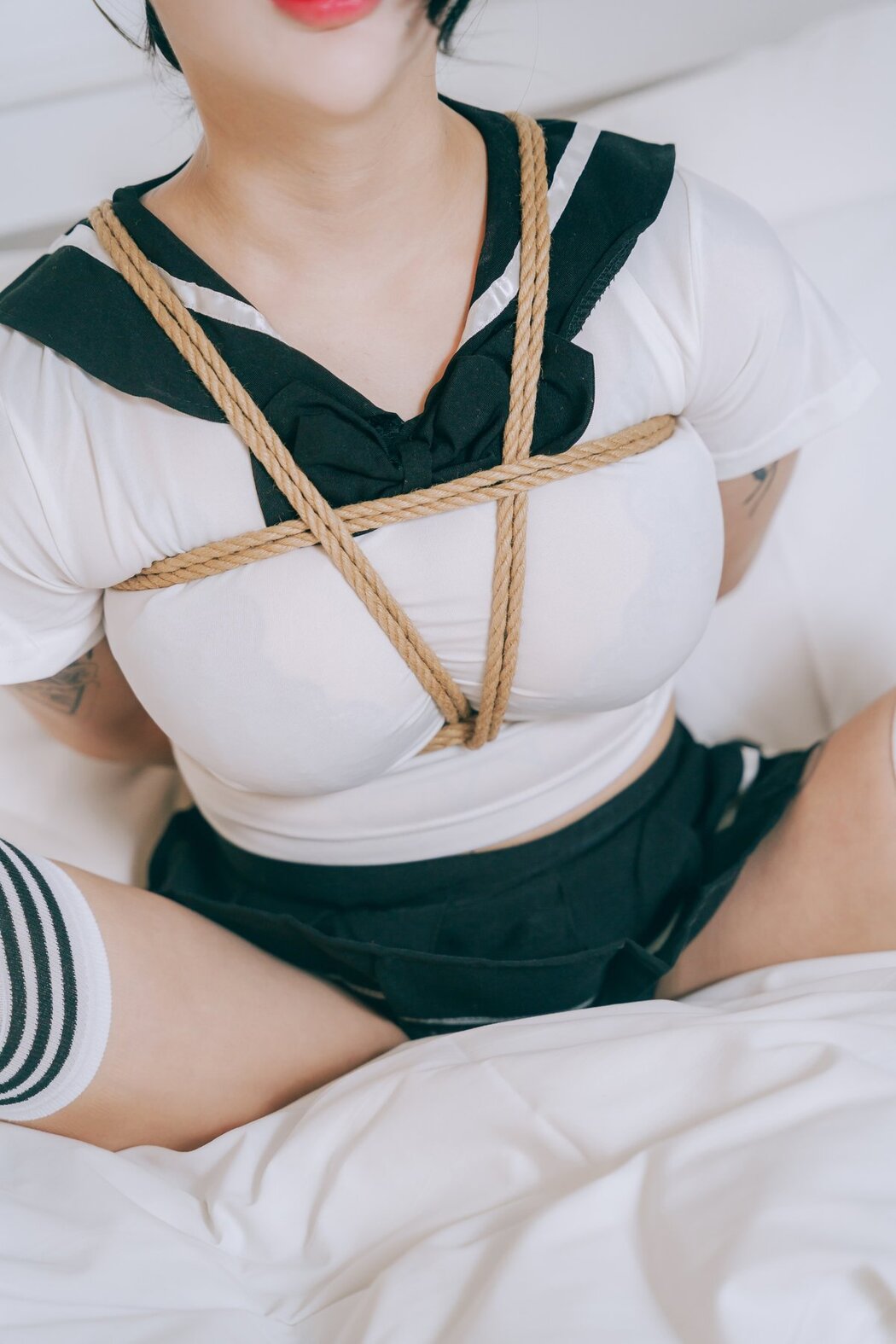 PUSSYLET Vol.49 Yuju No.1 Bondage