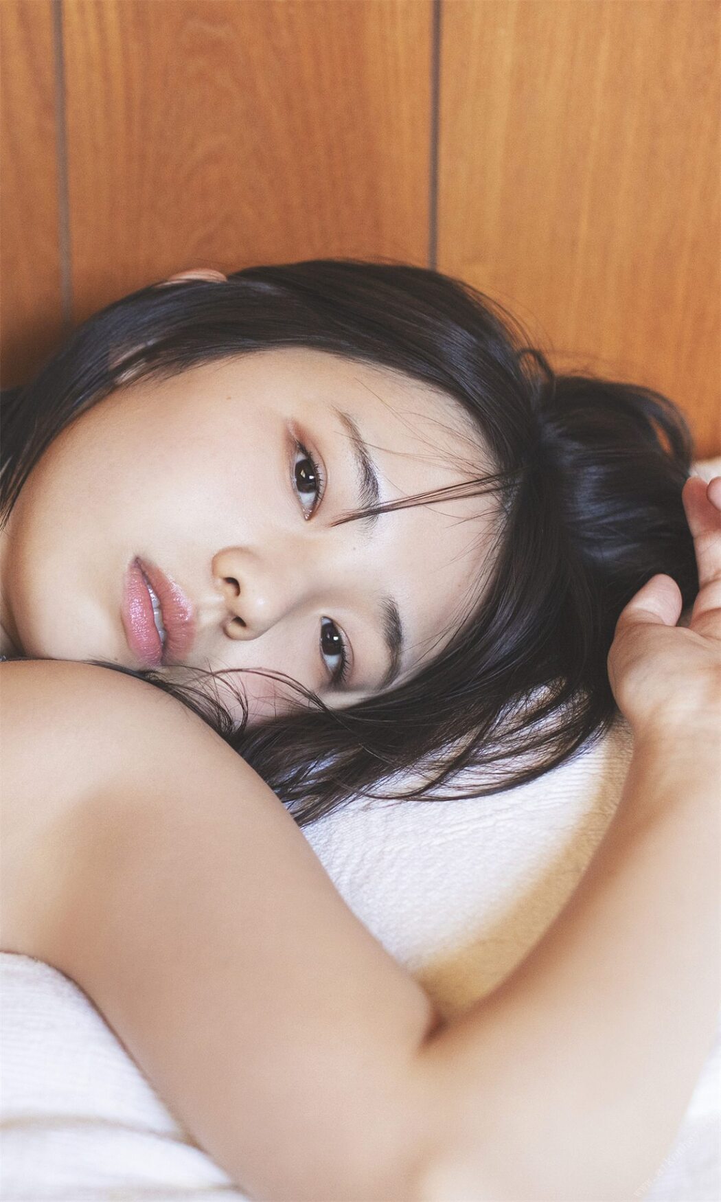 Weekly Photobook 2022-03-14 Hina Kikuchi 菊地姫奈 – Harumeku, honomeku 春めく、ほのめく