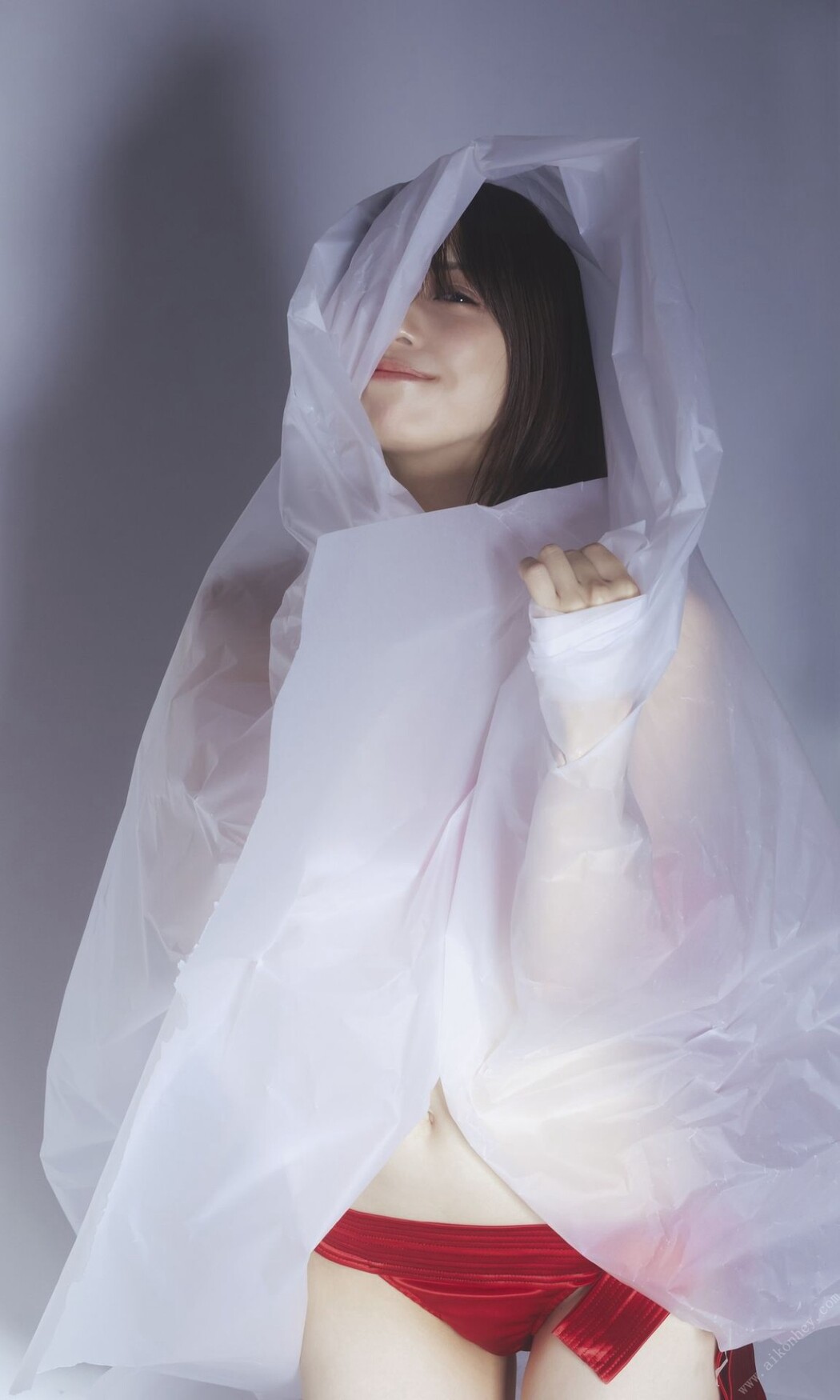 Weekly Photobook 2022-10-03 Makoto Okunaka 奥仲麻琴 – Happy Now