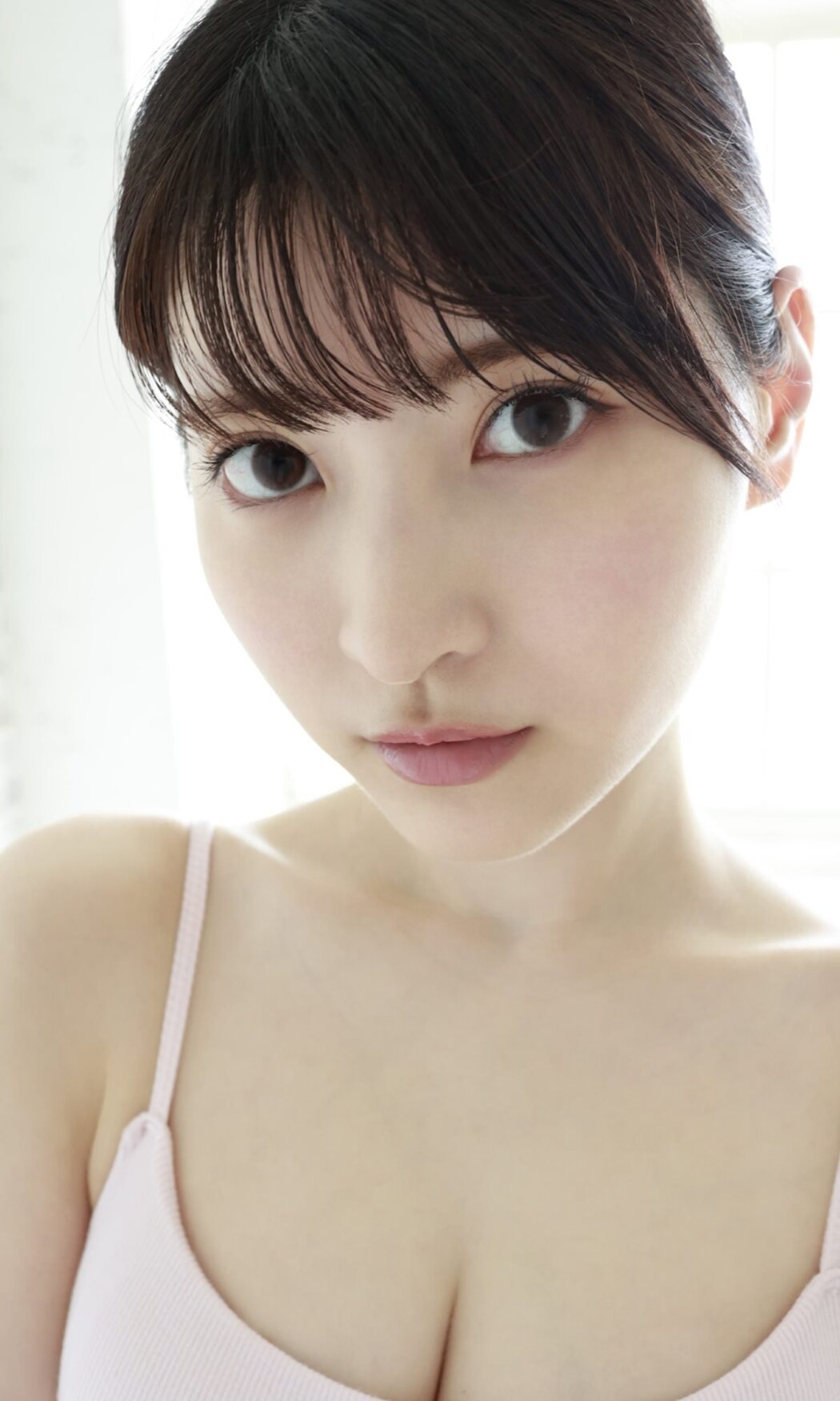 Weekly Photobook Rui Takanashi 小鳥遊るい – Tickle くすぐる 2022-07-04