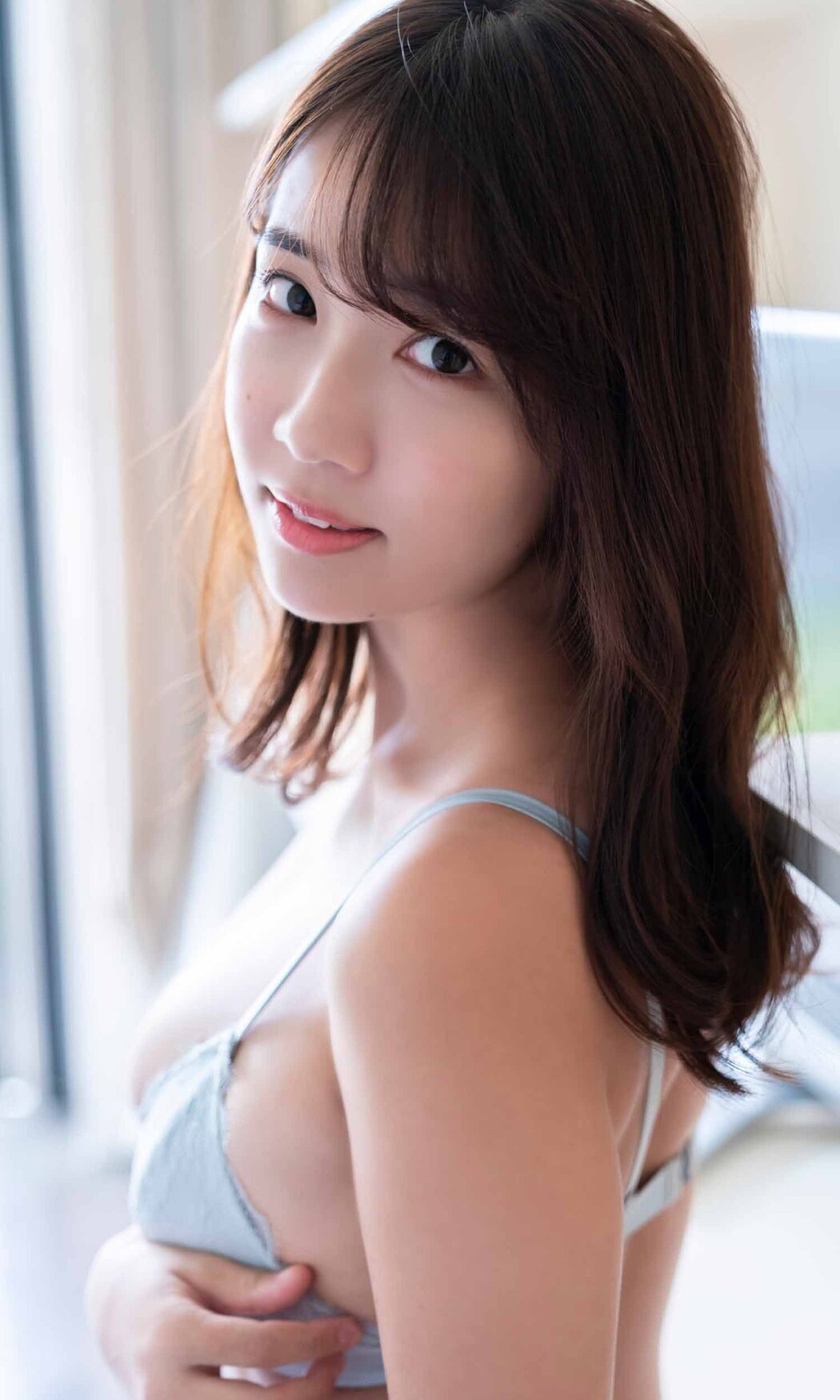 Weekly Photobook 2021-01-04 Kisumi Amau 天羽希純 – Kisumi Amau Begins