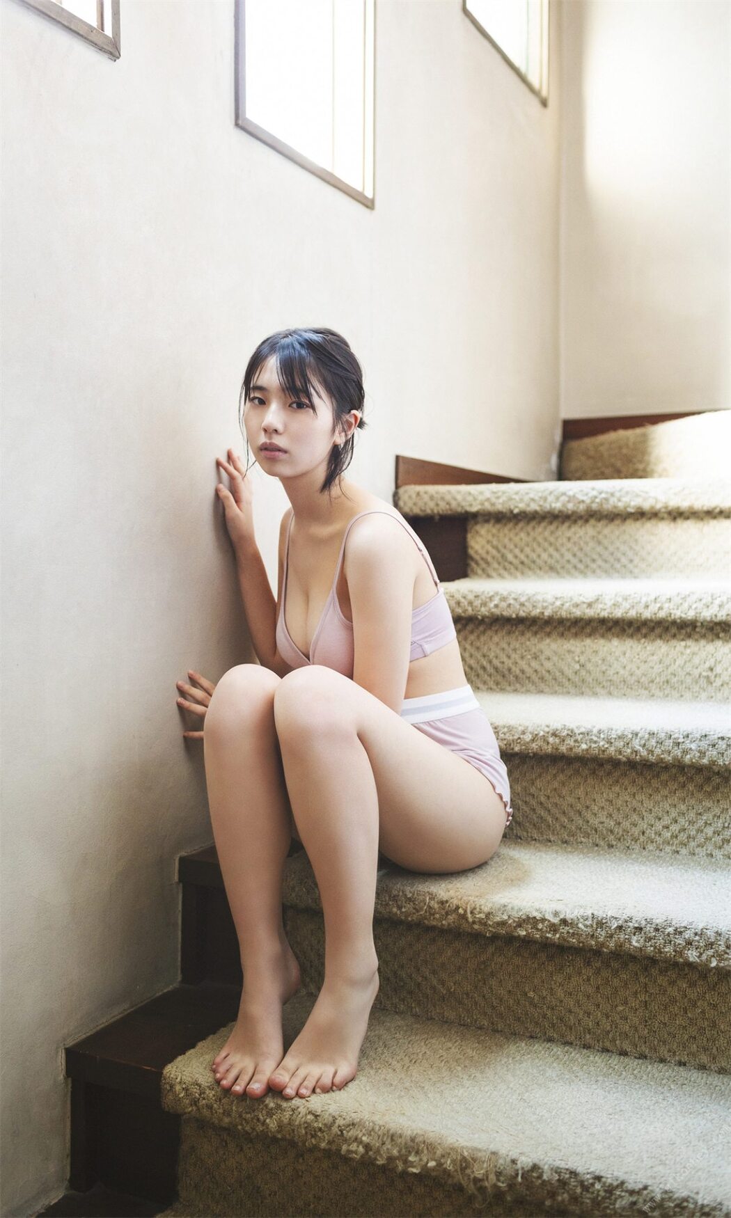 Weekly Photobook 2022-03-14 Hina Kikuchi 菊地姫奈 – Harumeku, honomeku 春めく、ほのめく