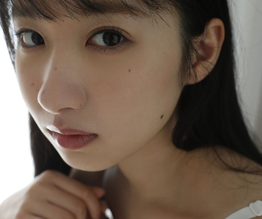 Weekly Photobook Yui Tsuji 辻優衣 – Living In Oita Prefecture A Leisurely Girl