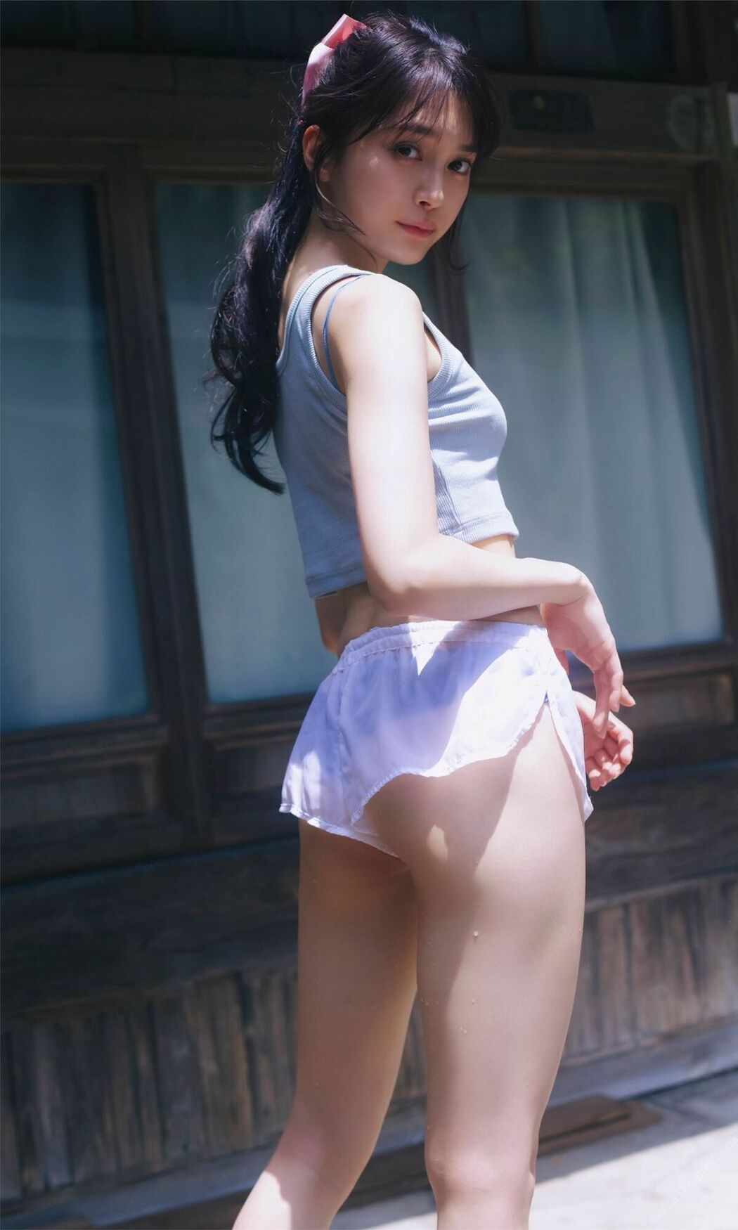Weekly Playboy Photo Book 2022.08.29 Rina Koyama 小山璃奈 – Red Flower
