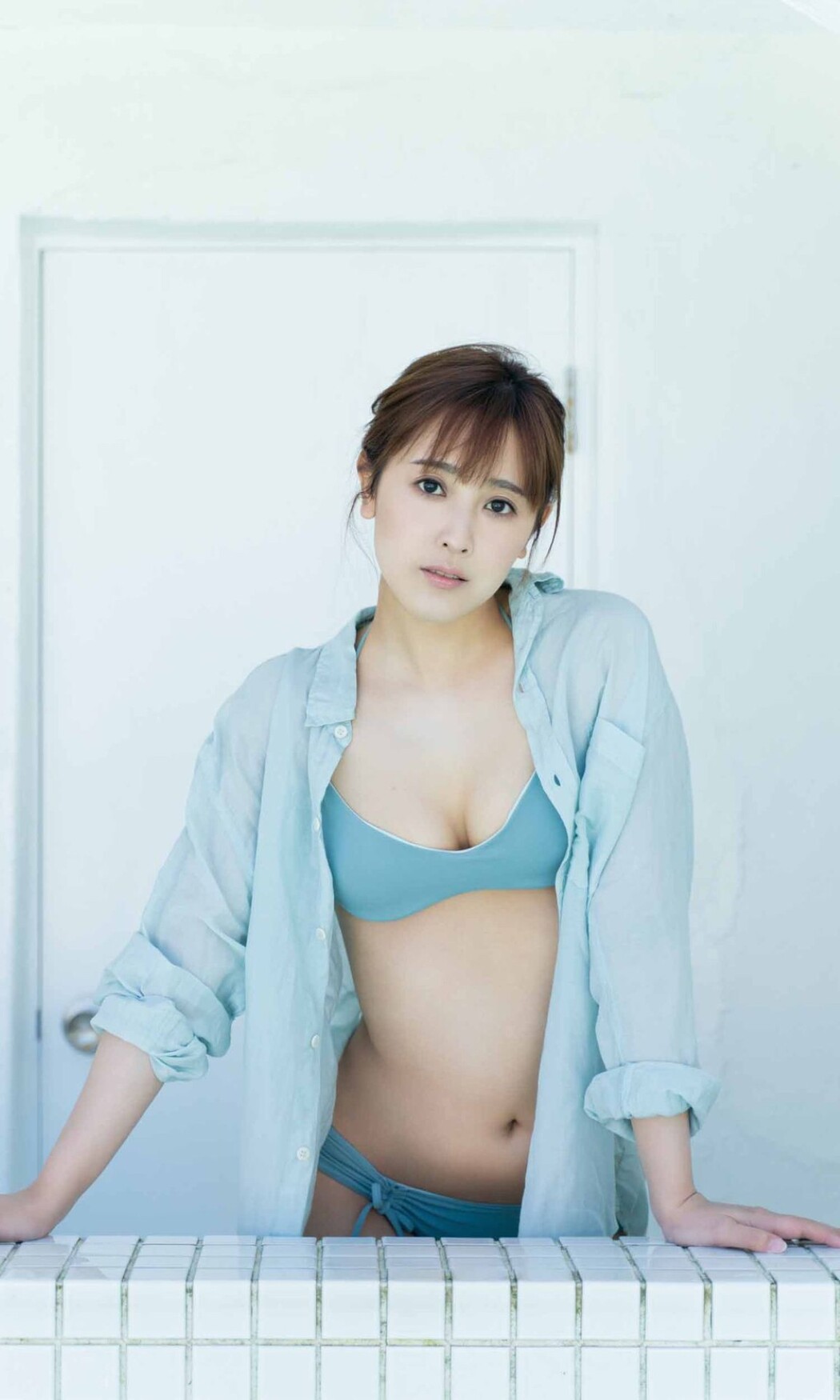 Weekly Photobook Hikaru Yamamoto 山本ひかる – Mysterious Eyes