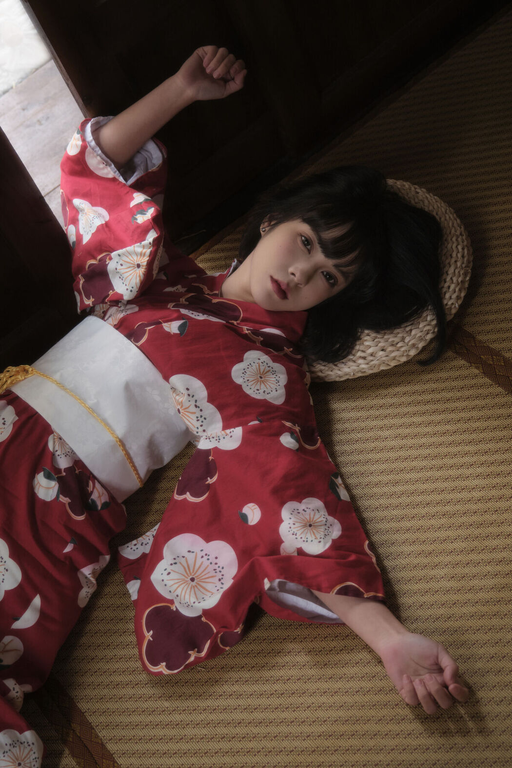 YiTuYu艺图语 Vol.8205 悲伤薯条555 (31P)