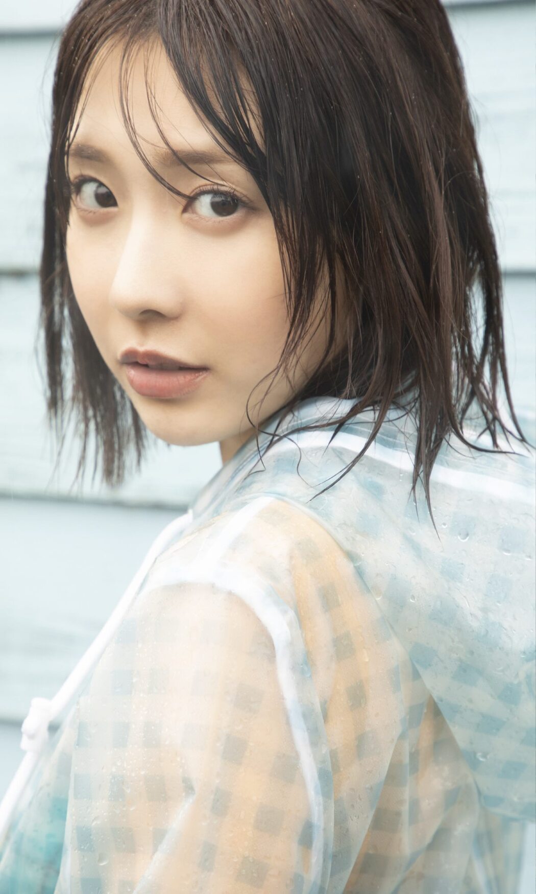 Weekly Photobook Mio Minato 水湊みお – Summer scent 夏の匂い 2022-07-11