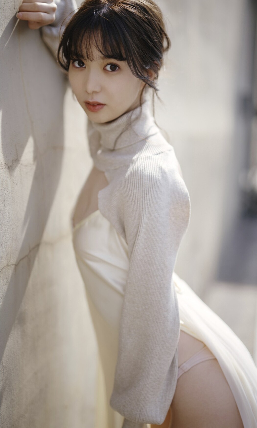 Weekly Photobook 2022-04-25 Riko Matsudaira 松平璃子 – 8 Head Body With Micro Small Face