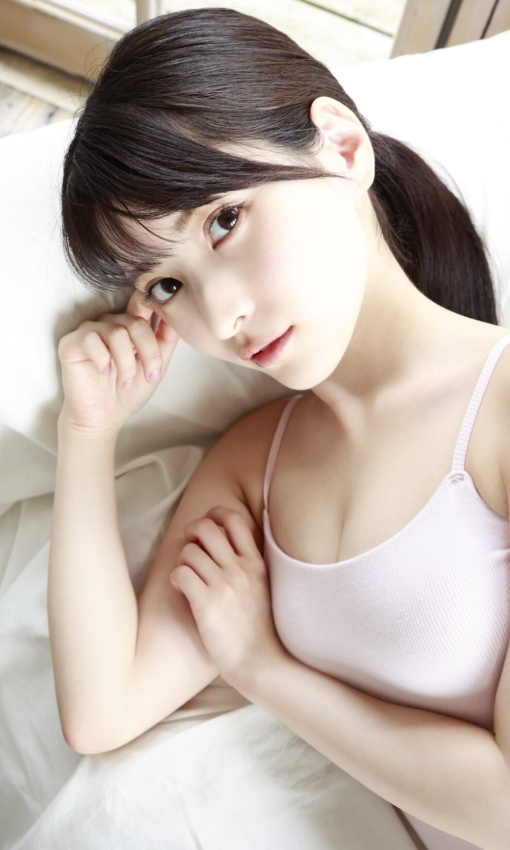 Weekly Photobook Rui Takanashi 小鳥遊るい – Tickle くすぐる 2022-07-04