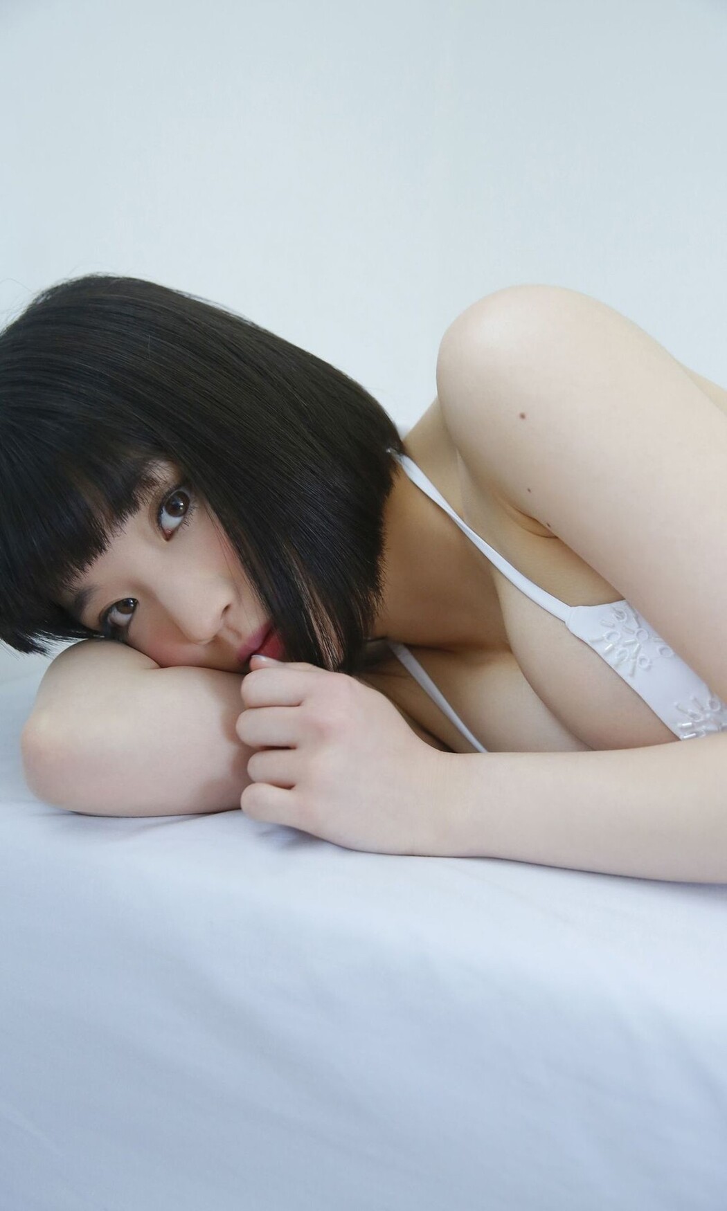 Weekly Photobook 2016-07-29 Nagi Nemoto 根本凪 – Plastic Doll In Love