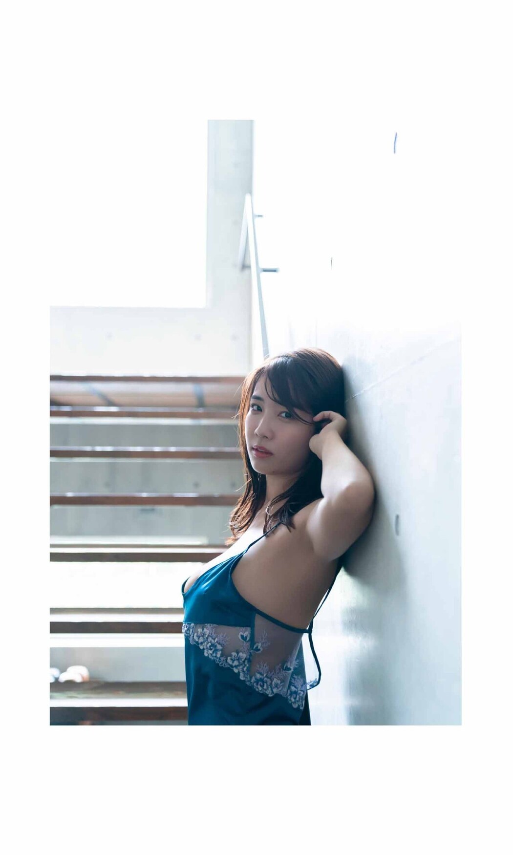 Weekly Photobook 2021-01-04 Kisumi Amau 天羽希純 – Kisumi Amau Begins