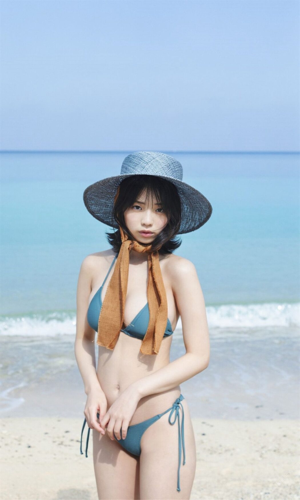 Weekly Photobook 2022-05-16 Hina Kikuchi 菊地姫奈 – A Trip To Love  Prologue  好きになる旅 prologue