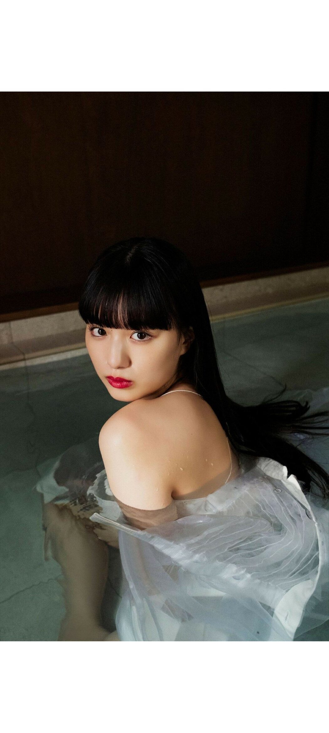 Weekly Photobook 2020-12-07 Noa Tsurushima 鶴嶋乃愛 – A natural actress 生まれながらにして女優
