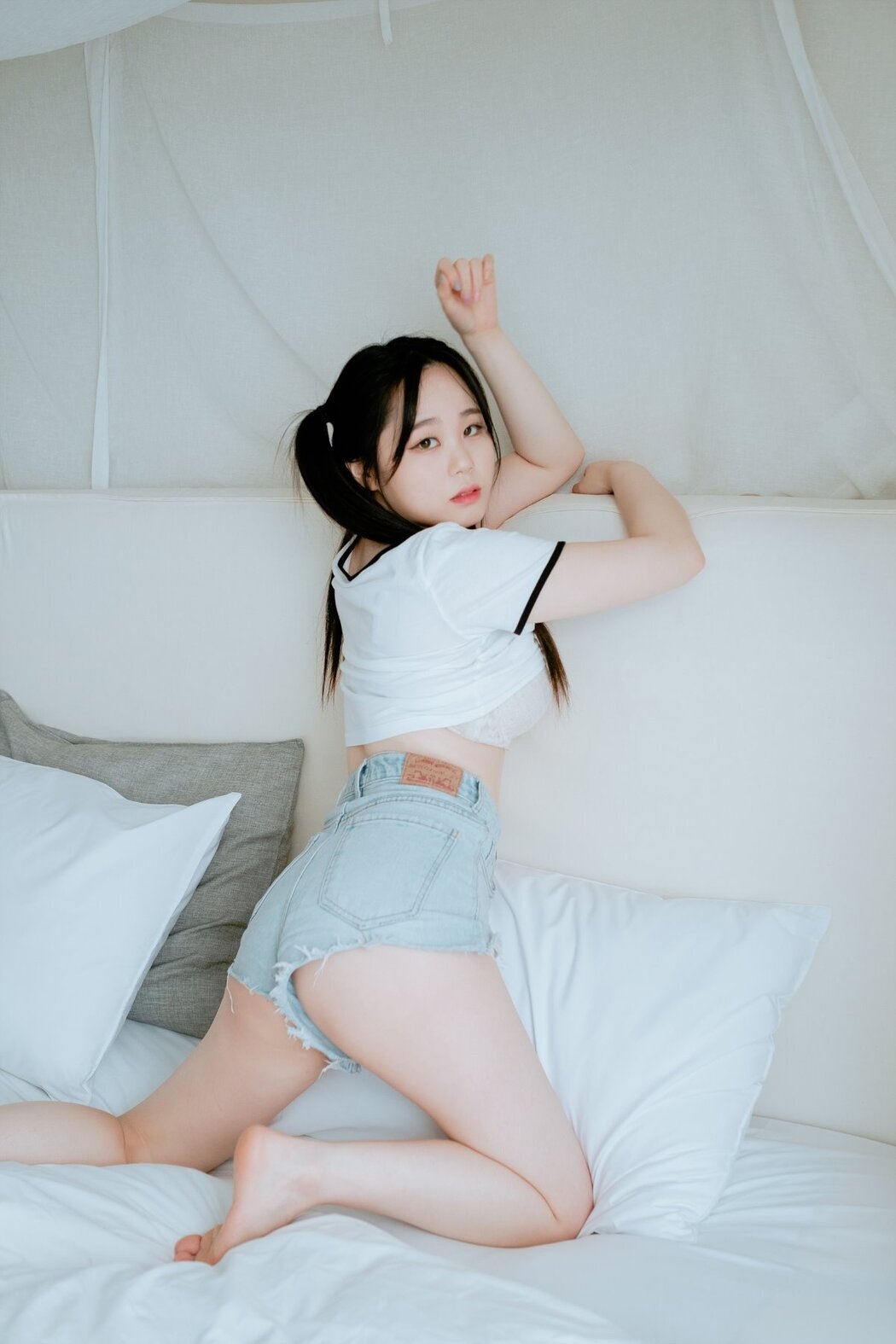 PUSSYLET Vol.54 SUYEON No.9 – First Time