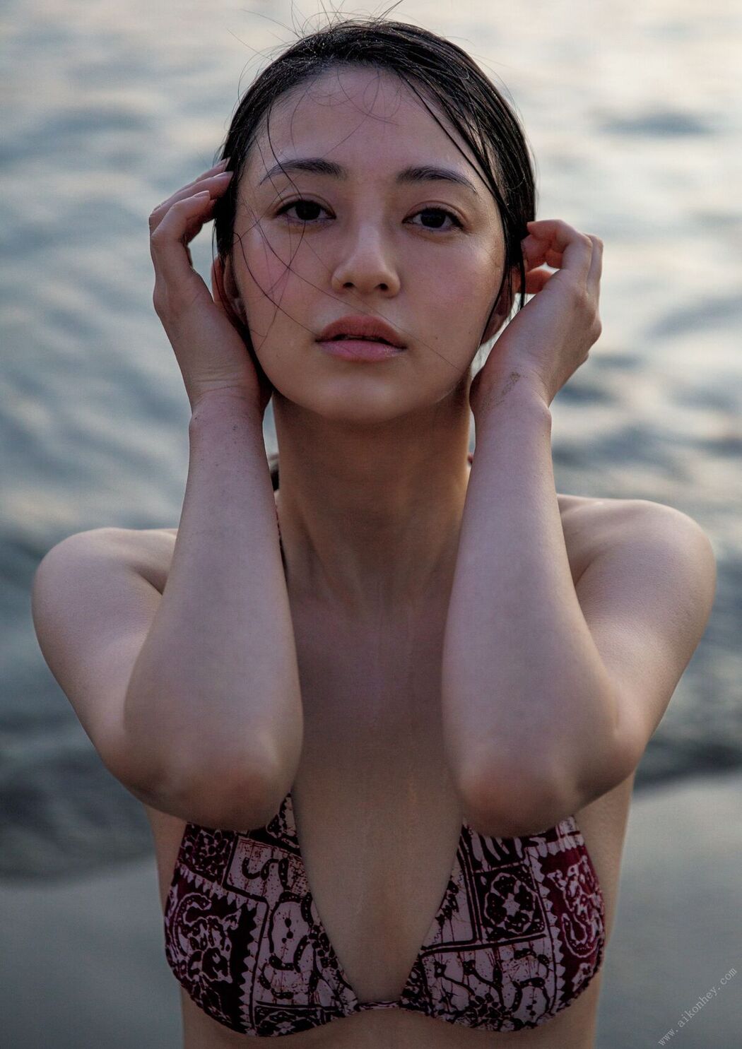 JP Rina Aizawa 逢沢りな – 電子版だけの特典カットつき 月刊 逢沢りな Part01 (70P)