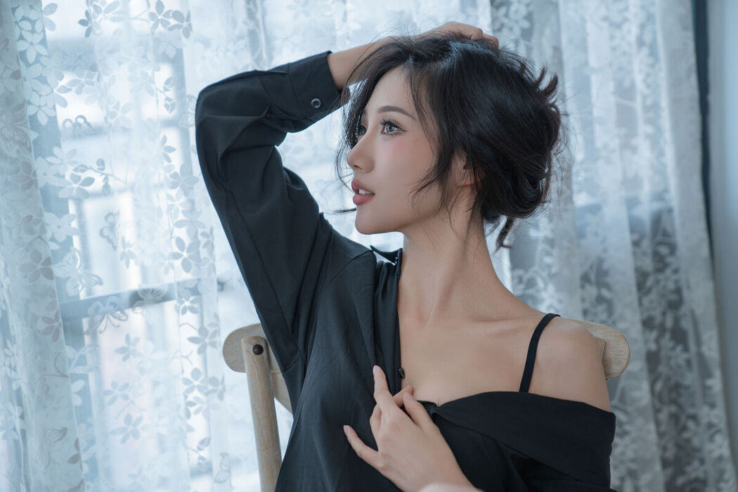 YiTuYu艺图语 Vol.8209 o1ne万 (23P)