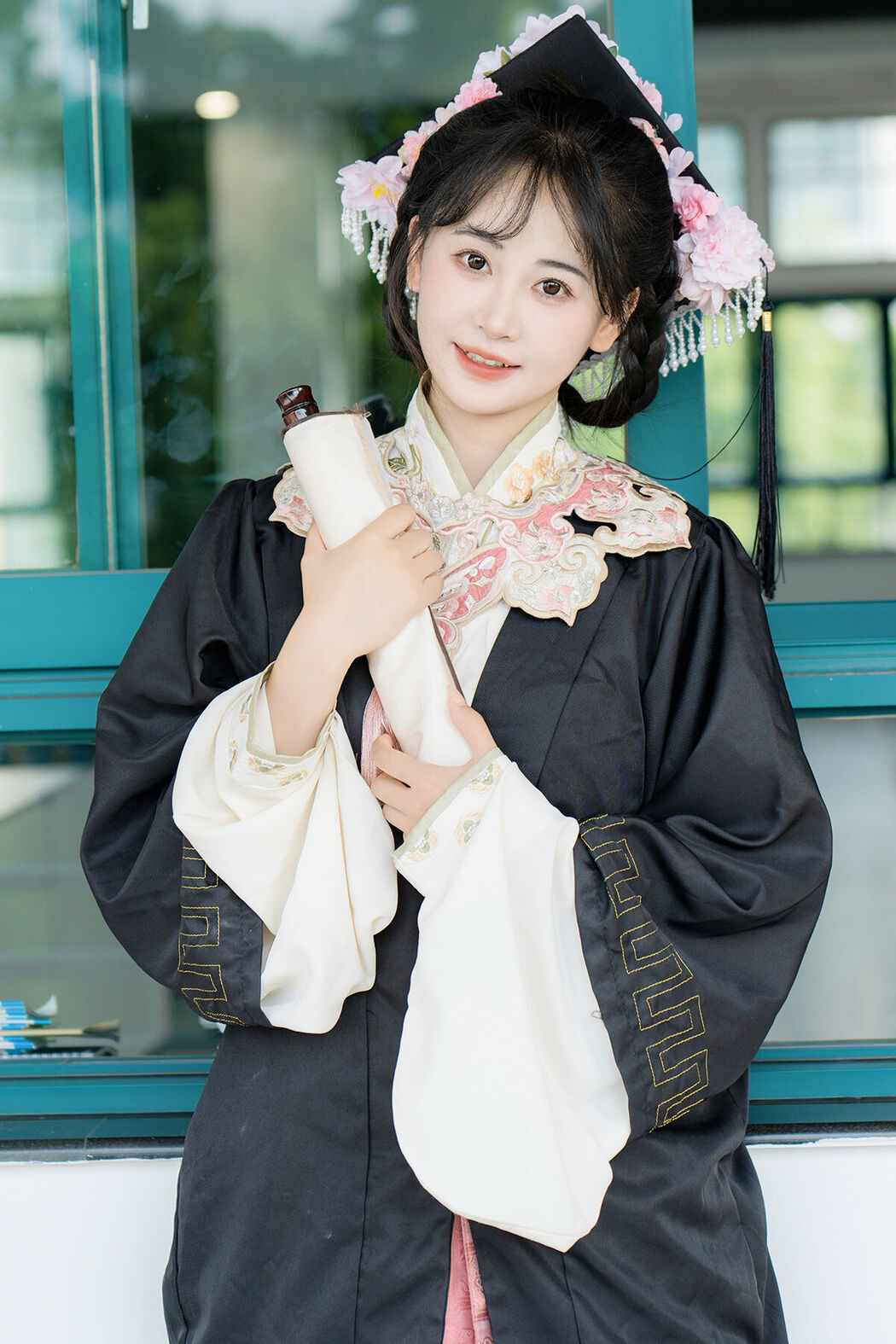 YiTuYu艺图语 Vol.8210 湫一只岁岁 (29P) Cover Photo