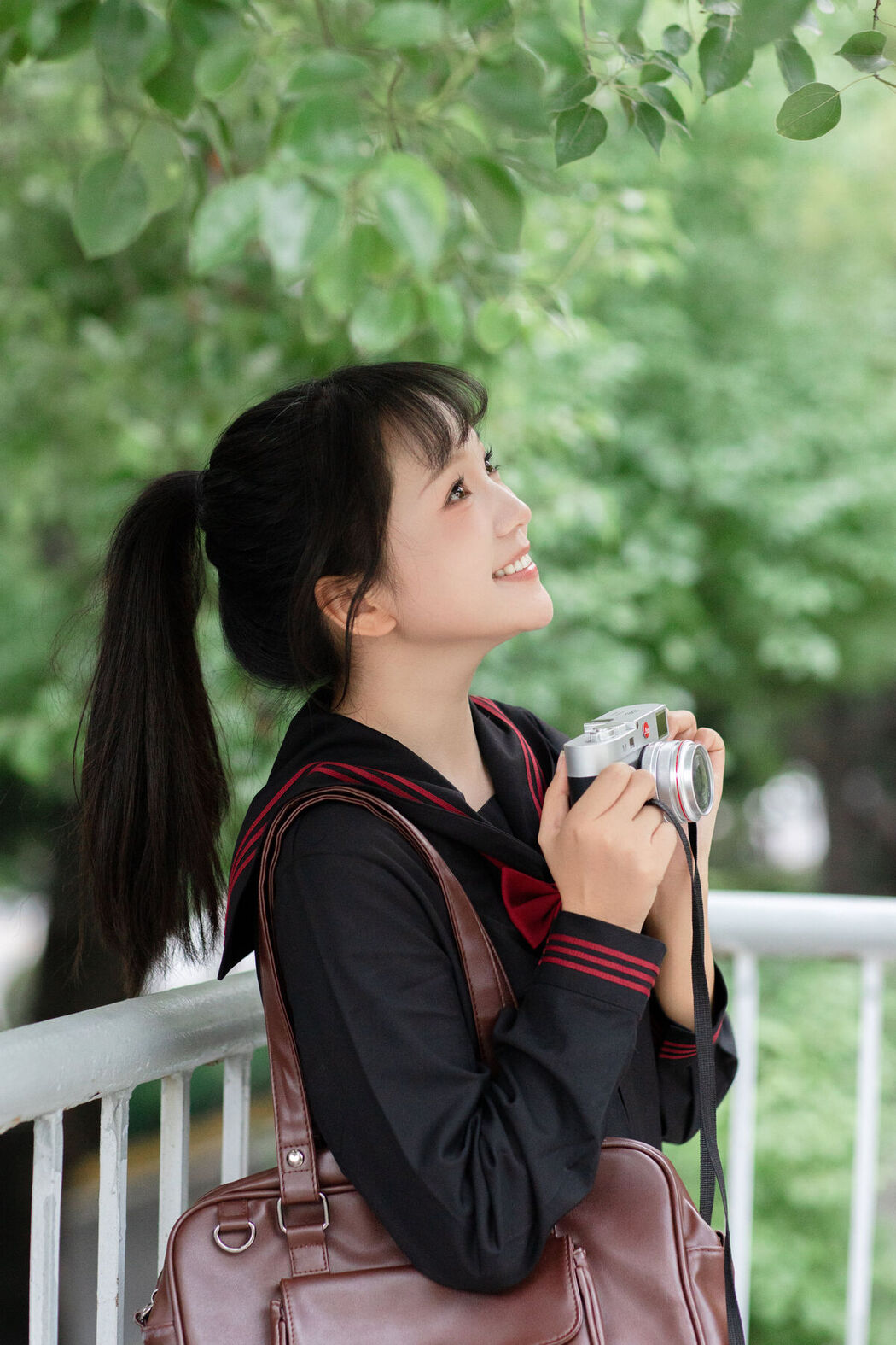 YiTuYu艺图语 Vol.8208 鱼泡泡 (23P)