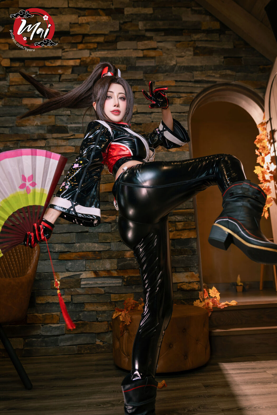 Coser@Byoru &#8211; Mai OG black Outfit (48P &#8211; 22V)