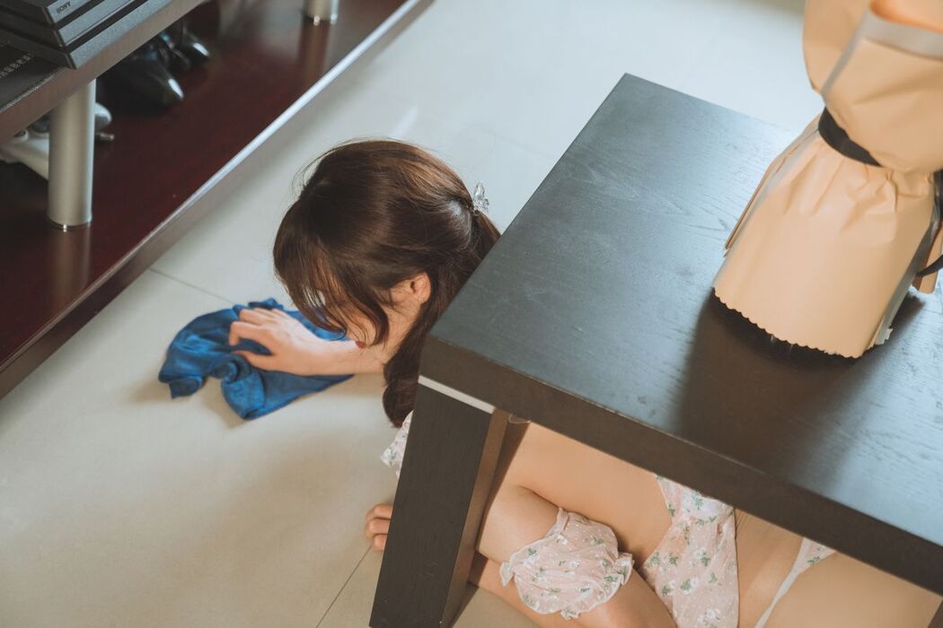 Coser@Natsuko夏夏子 – 碎花围裙 (56P)