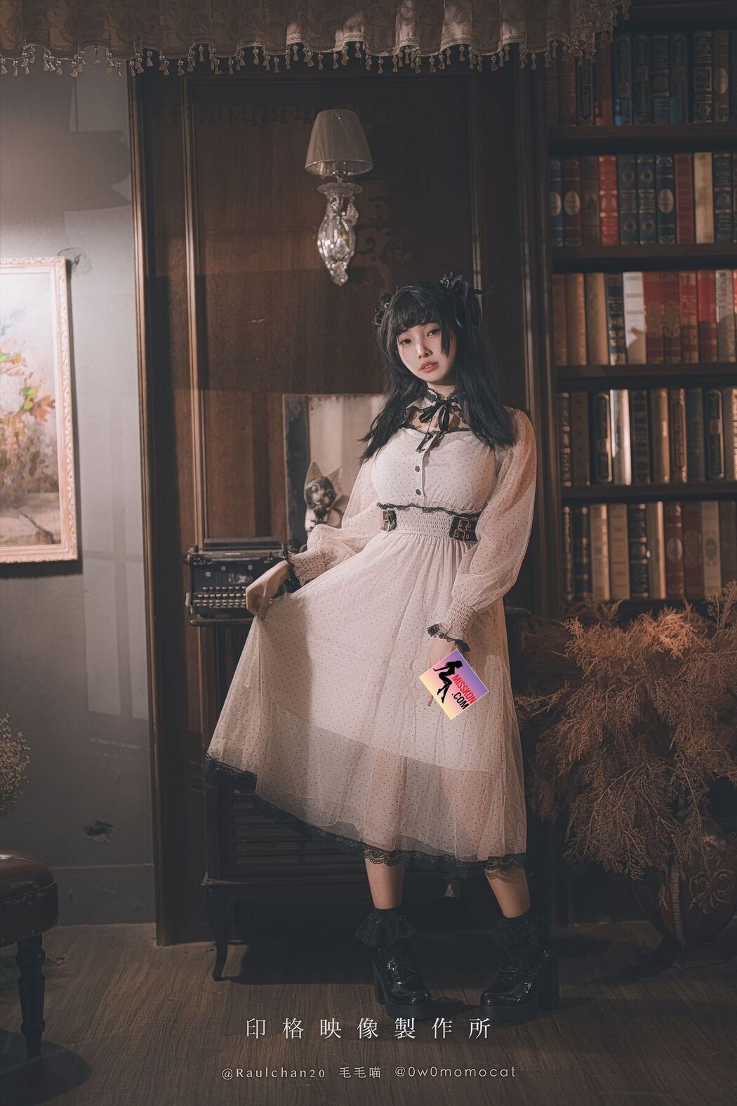 Coser@慕慕Momo &#8211; 玩偶女孩 (47P)