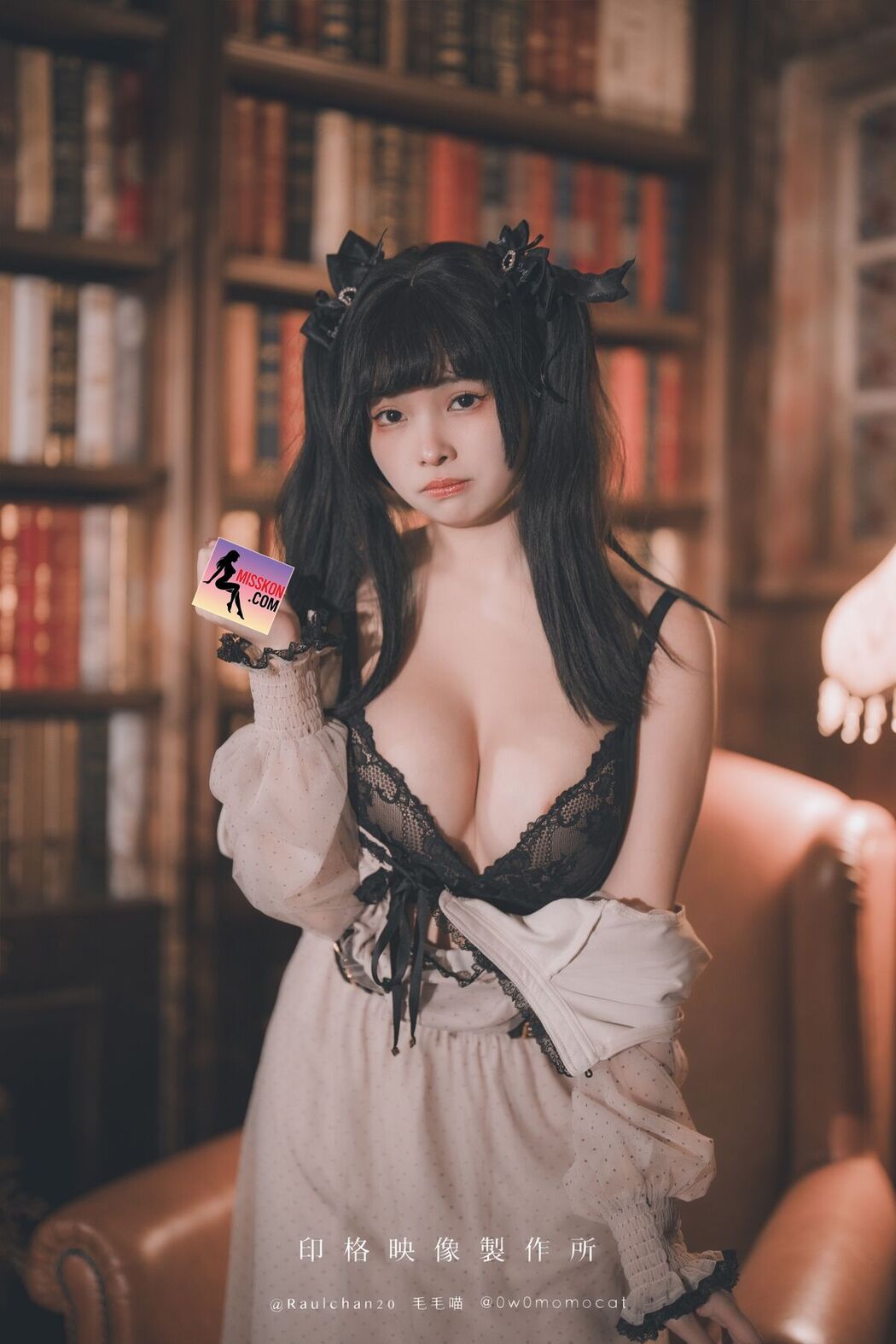 Coser@慕慕Momo – 玩偶女孩 (47P)