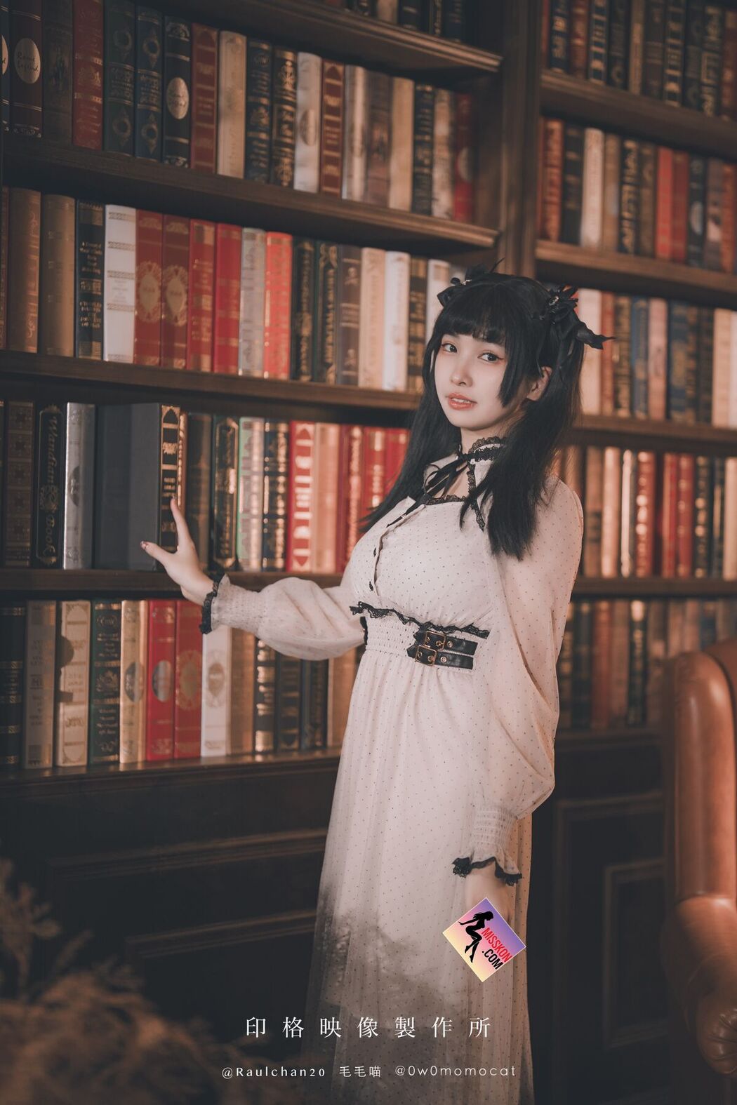 Coser@慕慕Momo &#8211; 玩偶女孩 (47P)