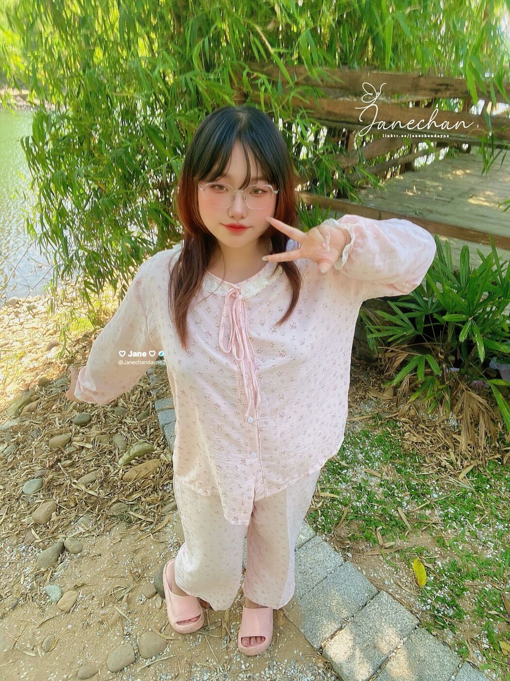 Coser@Nyan_Chan &#8211; 新作户外公园露出 Part4 (43P)