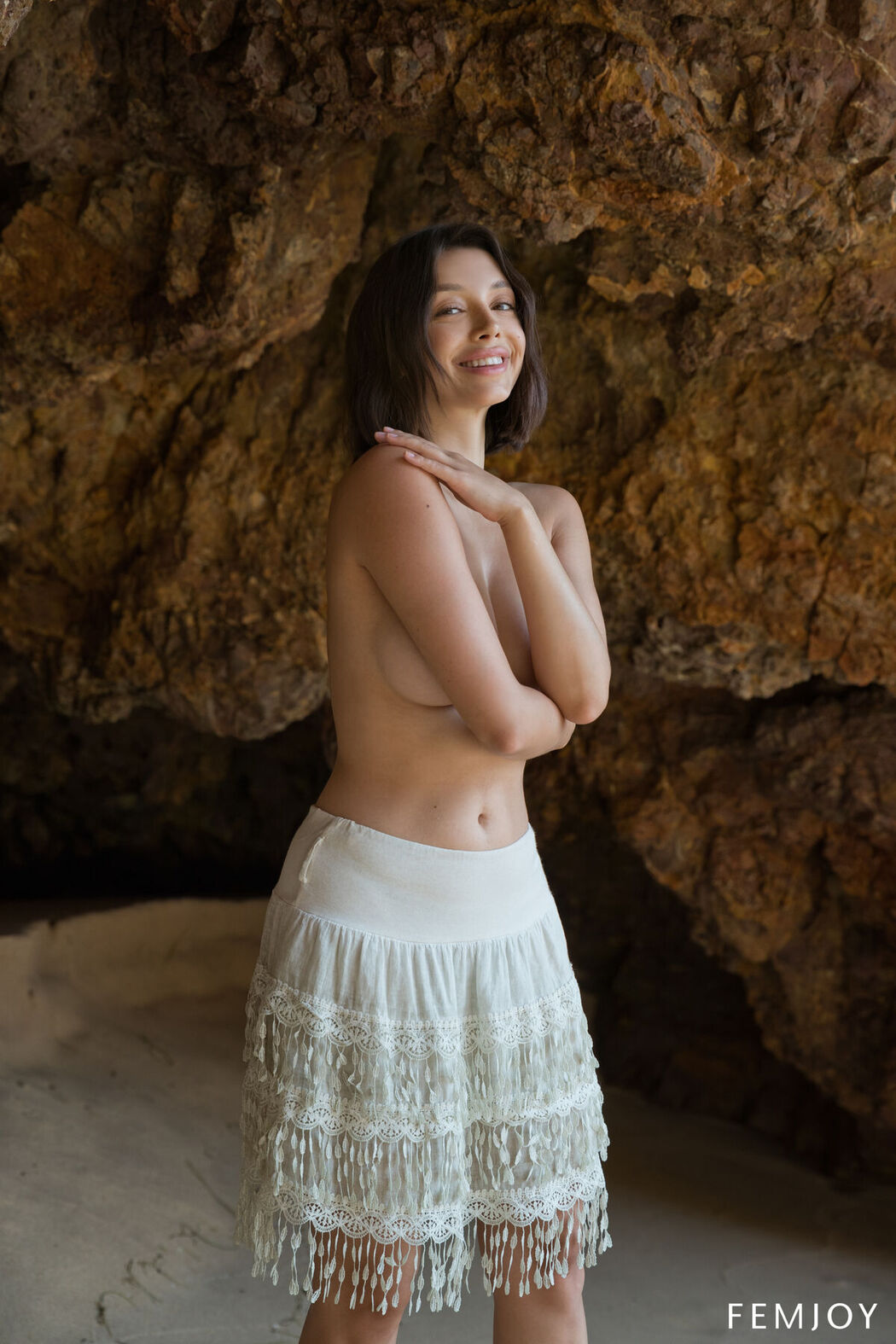 FemJoy Olivia Linz &#8211; Red Rocks (41P)