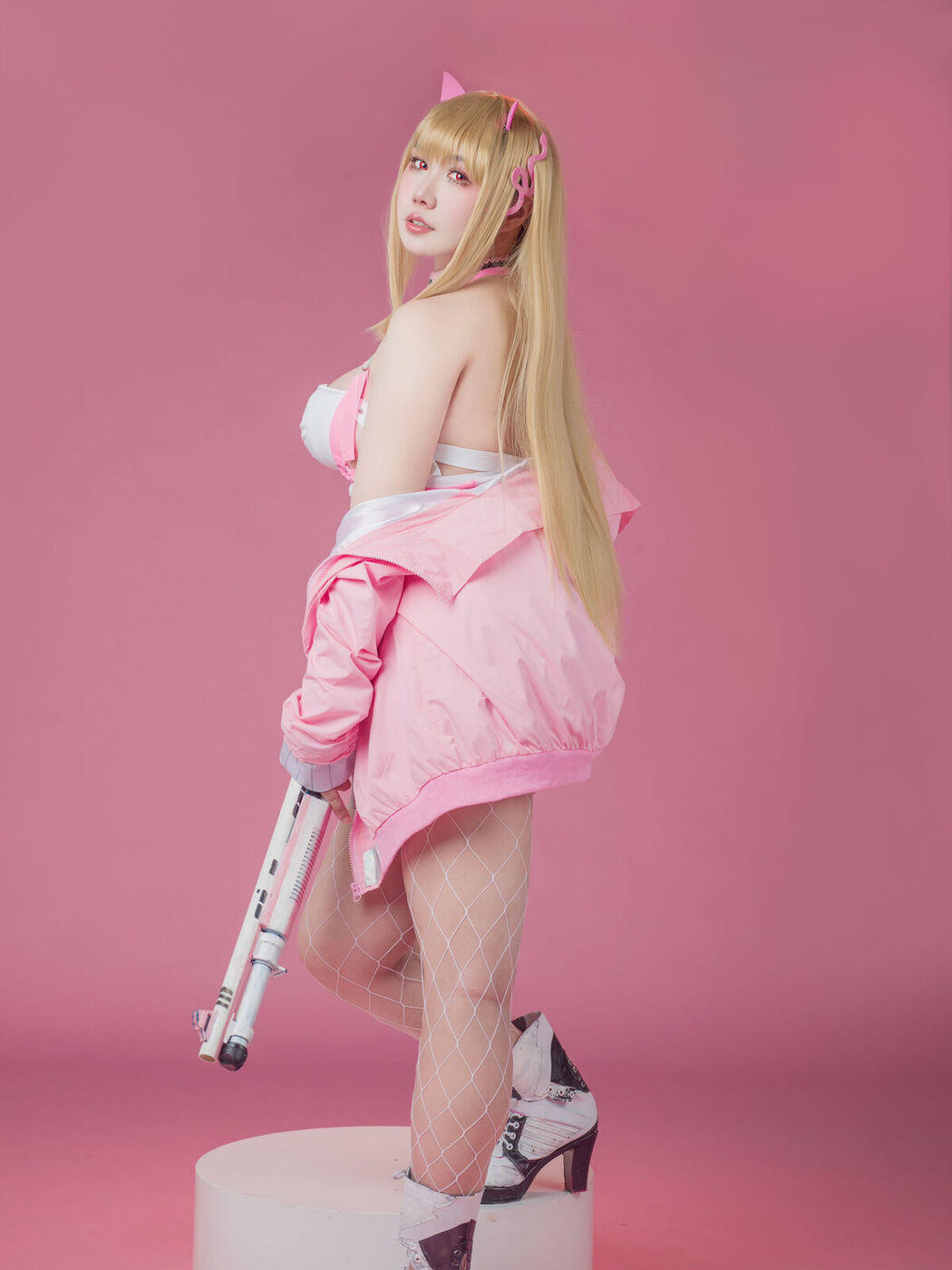Coser@麻花麻花酱 – 2023年04月合集 Part01 (61P – 1V)