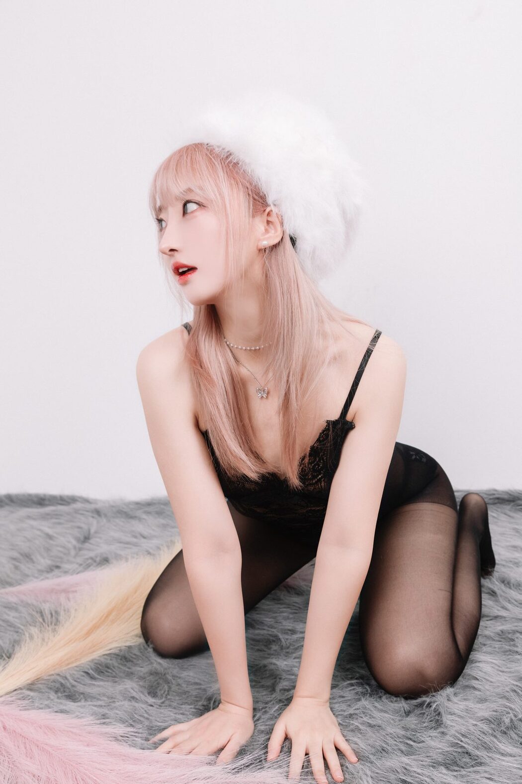 Paranhosu Hanari 하나리 – Vol.2 Bloom Part1
