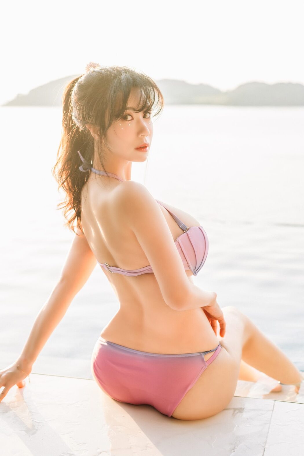 Paranhosu Sia_S22 – Sea of Sia
