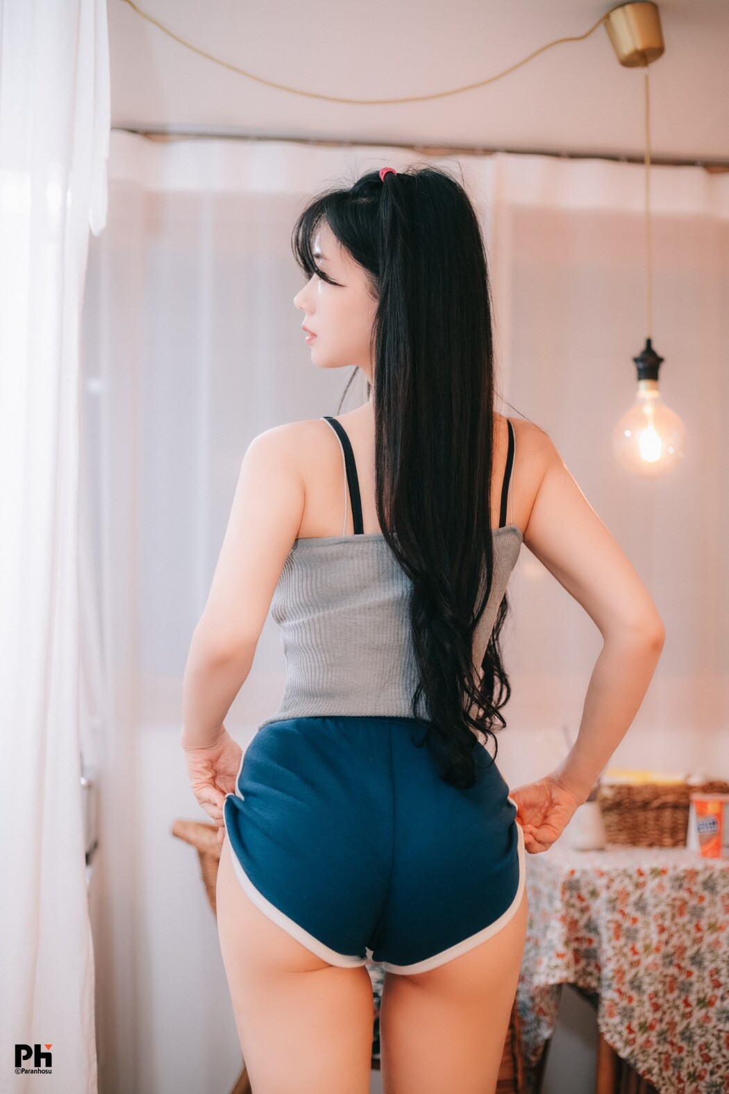 Paranhosu Vol.2 Sia_S22 – Photo Book Girlfriend A