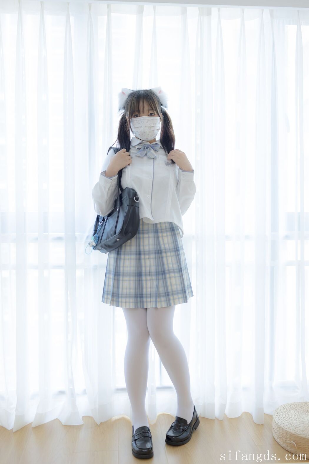 Shao Nu Zhi Xu 少女秩序 – 超级VIP 内部高价定制 R18 JK束缚 Part02 (61P)