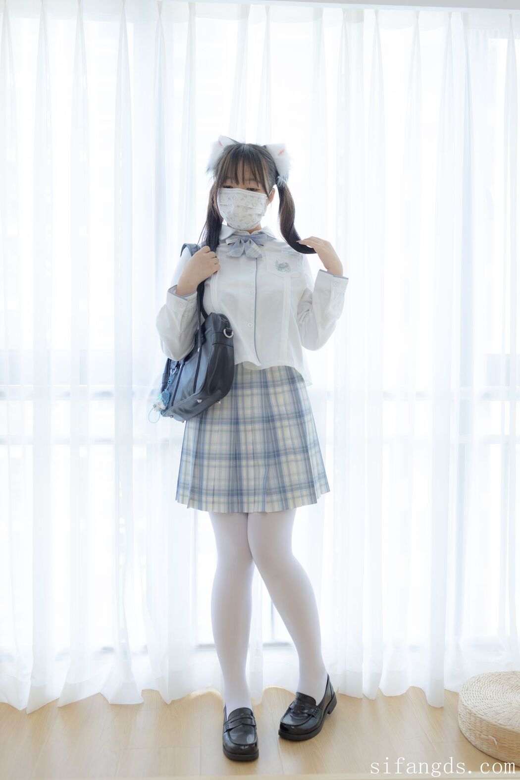 Shao Nu Zhi Xu 少女秩序 – 超级VIP 内部高价定制 R18 JK束缚 Part02 (61P)