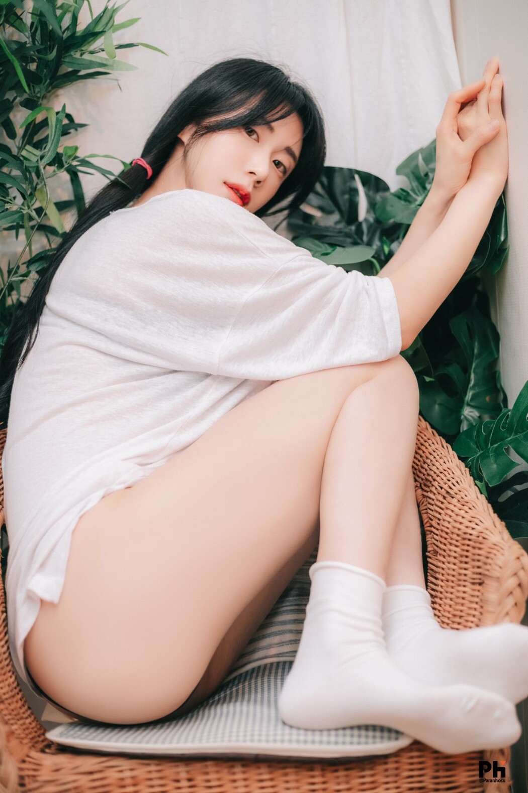 Paranhosu Vol.2 Sia_S22 – Photo Book Girlfriend A