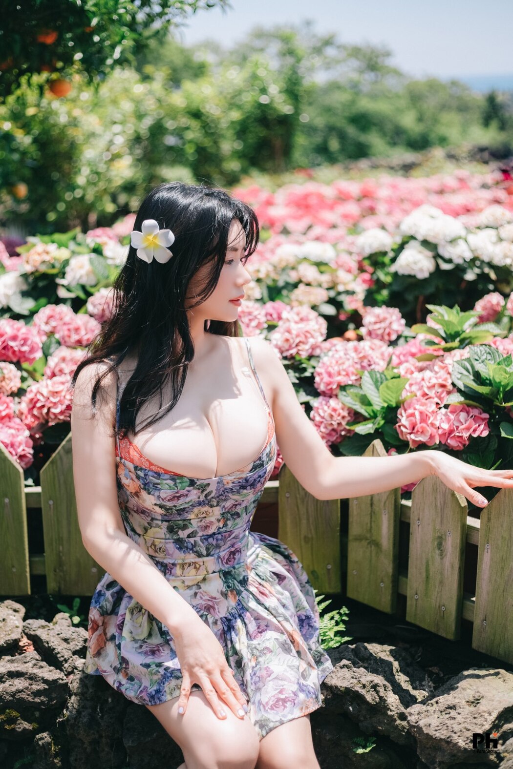 Paranhosu Sia_S22 Photo Book Vol.8 – Adorable Sia