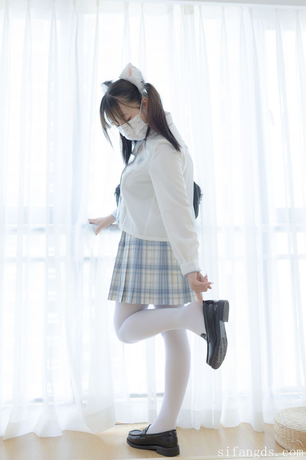 Shao Nu Zhi Xu 少女秩序 – 超级VIP 内部高价定制 R18 JK束缚 Part01 (61P – 1V)
