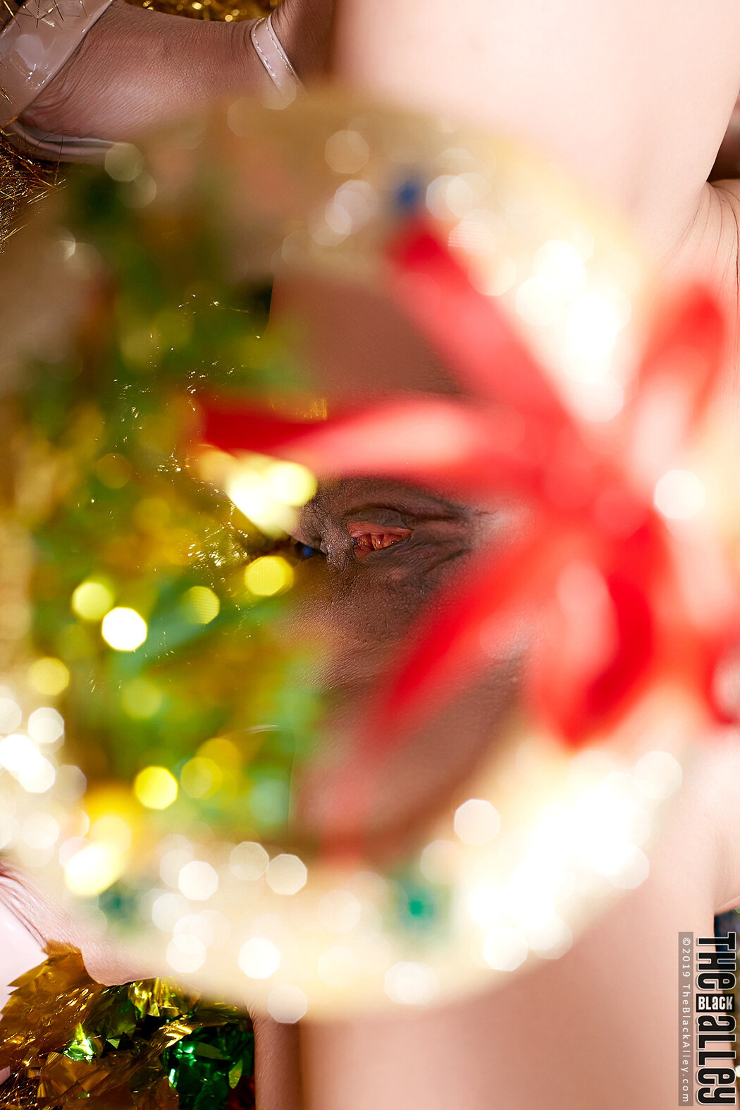 Leah The Black Alley Photobook Set.03