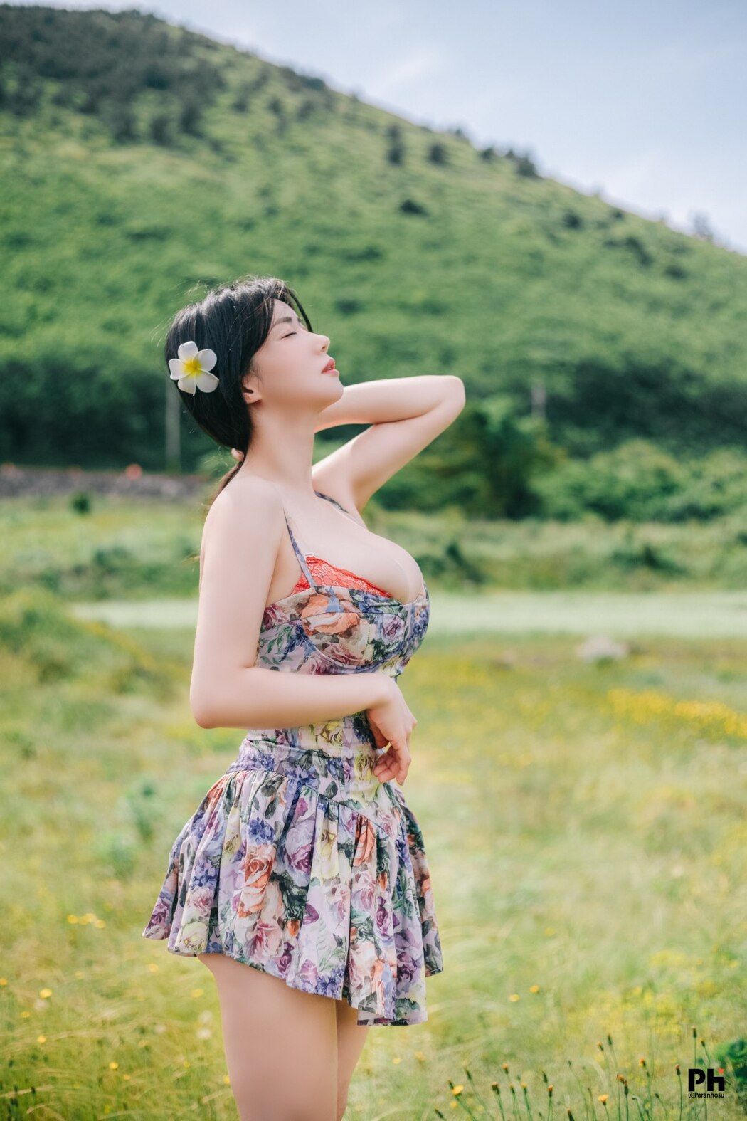 Paranhosu Sia_S22 Photo Book Vol.8 – Adorable Sia