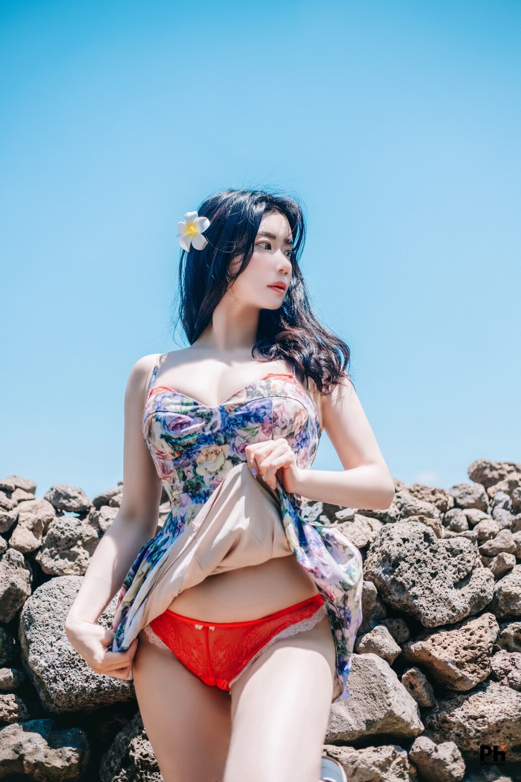 Paranhosu Sia_S22 Photo Book Vol.8 – Adorable Sia