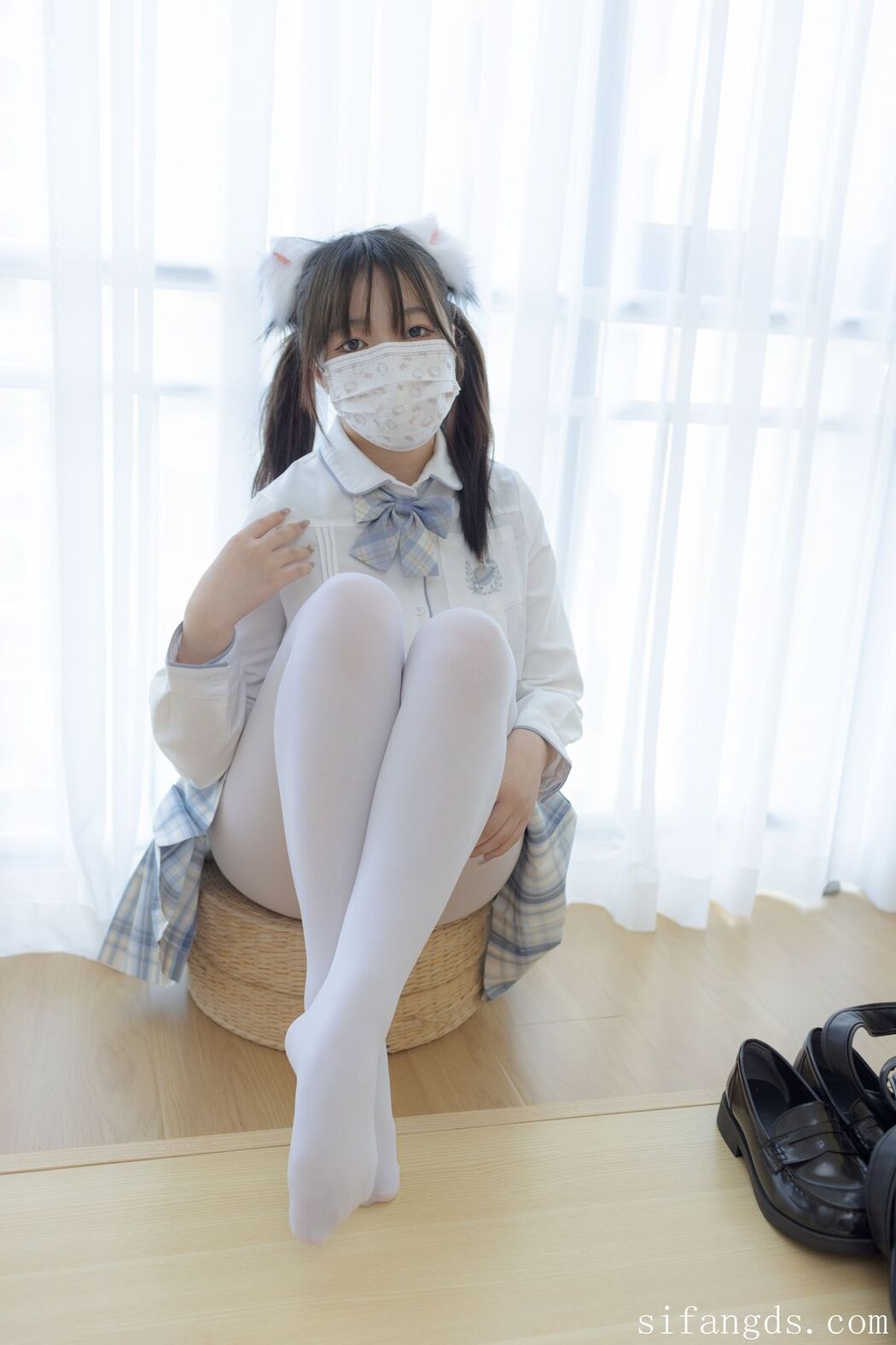 Shao Nu Zhi Xu 少女秩序 – 超级VIP 内部高价定制 R18 JK束缚 Part01 (61P – 1V)