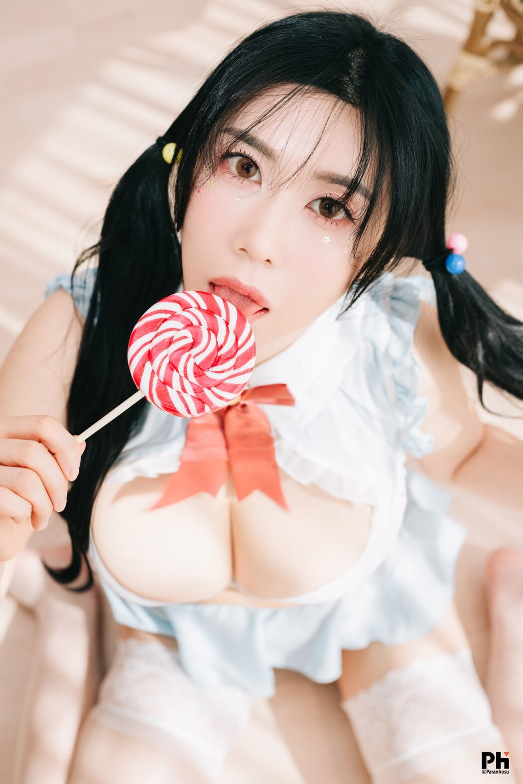 Paranhosu Sia_S22 Photo Book Vol.6 – Lollipop