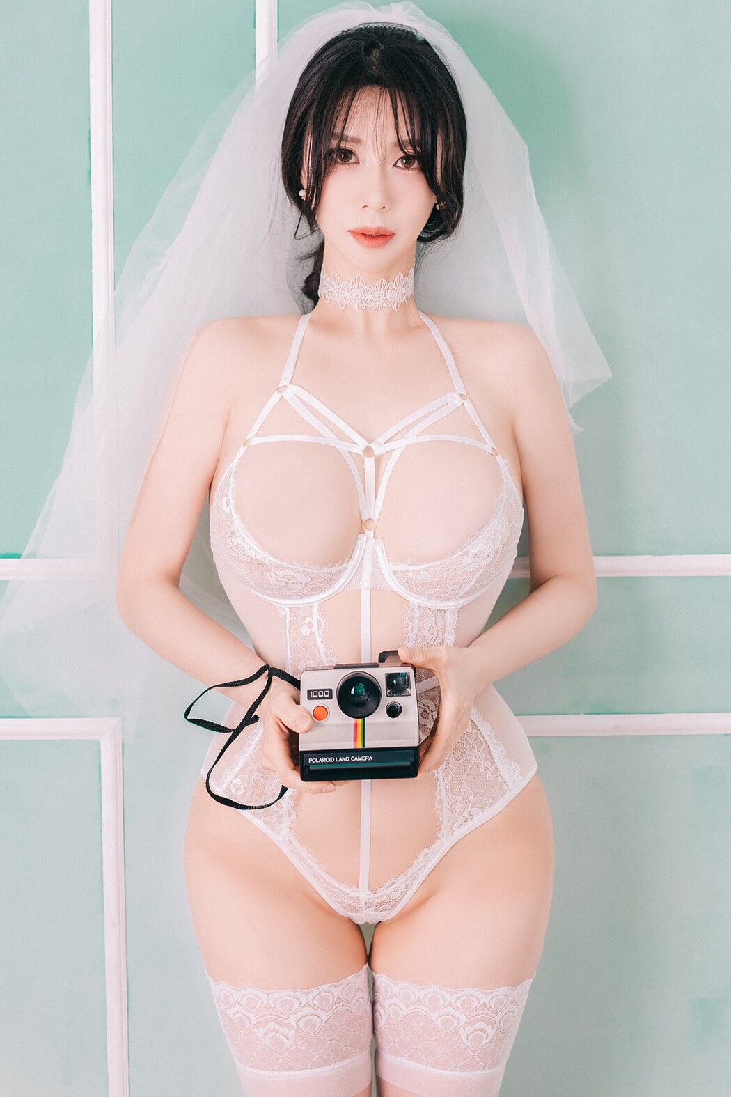 Paranhosu Vol.002 Sia_S22 – Special Photobook Cover Photo