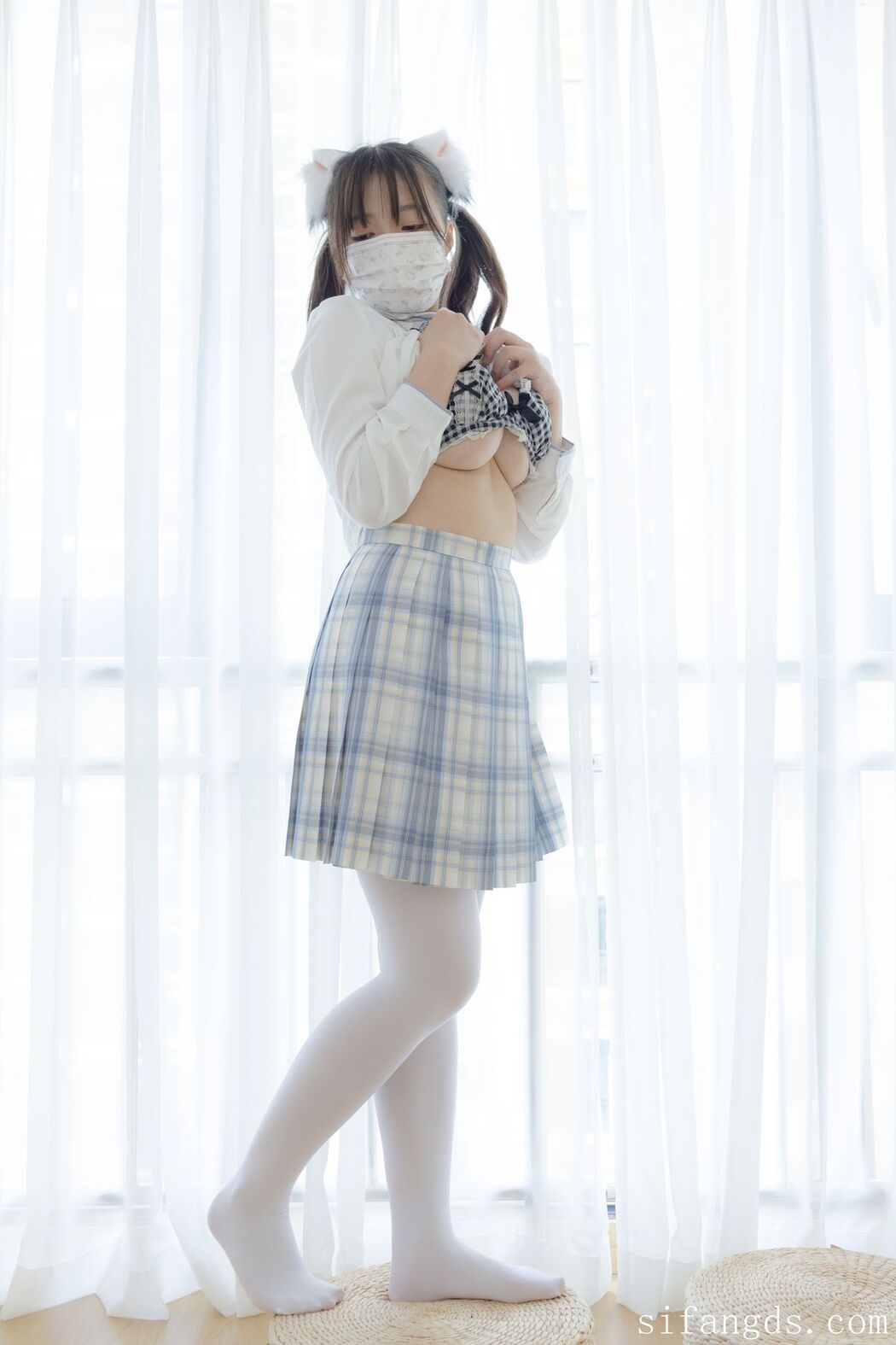Shao Nu Zhi Xu 少女秩序 – 超级VIP 内部高价定制 R18 JK束缚 Part02 (61P)