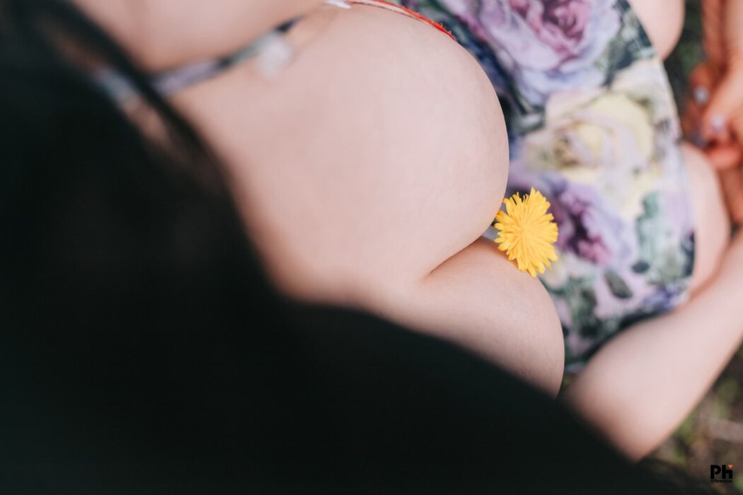 Paranhosu Sia_S22 Photo Book Vol.8 – Adorable Sia