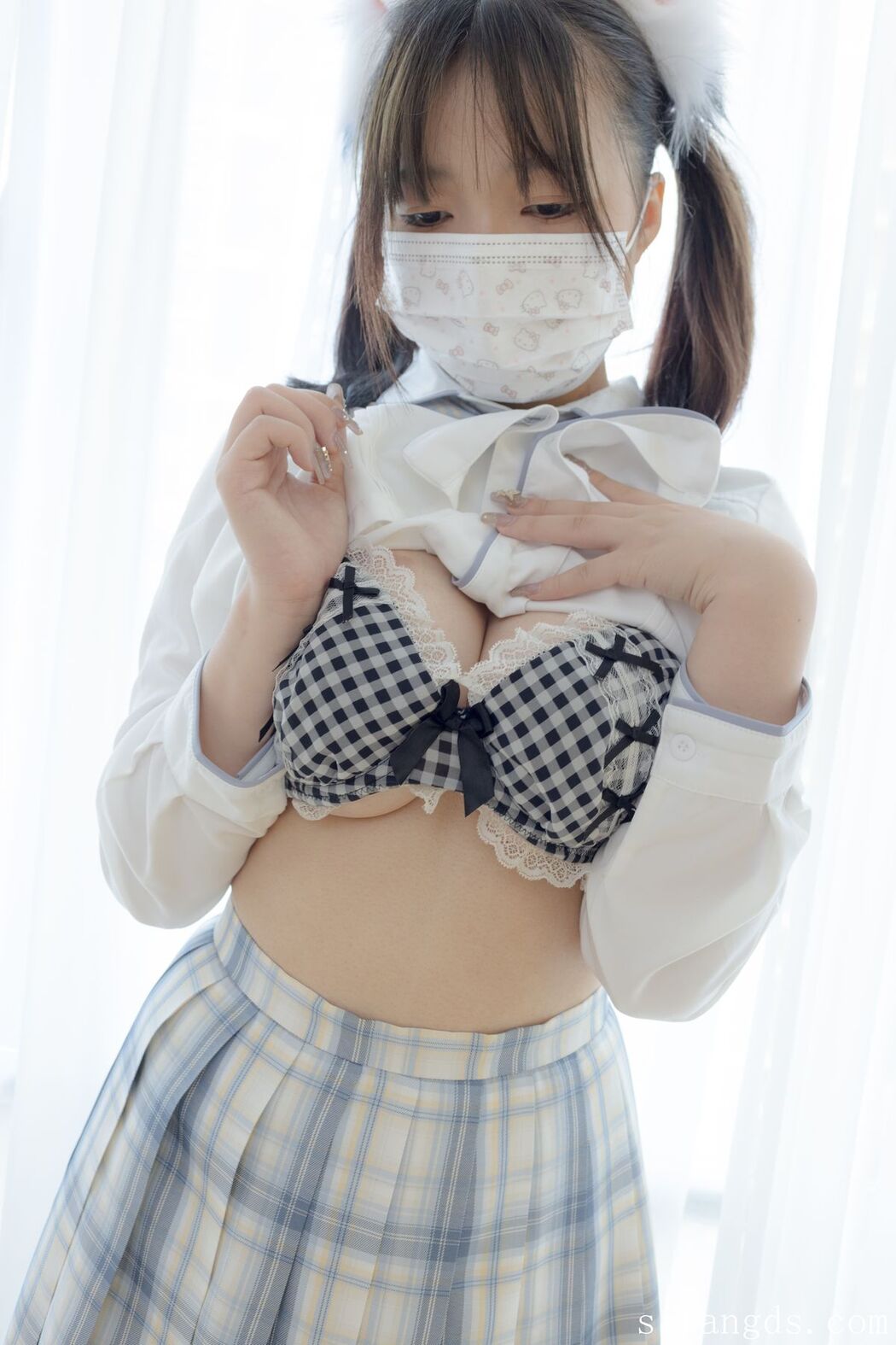 Shao Nu Zhi Xu 少女秩序 – 超级VIP 内部高价定制 R18 JK束缚 Part02 (61P)